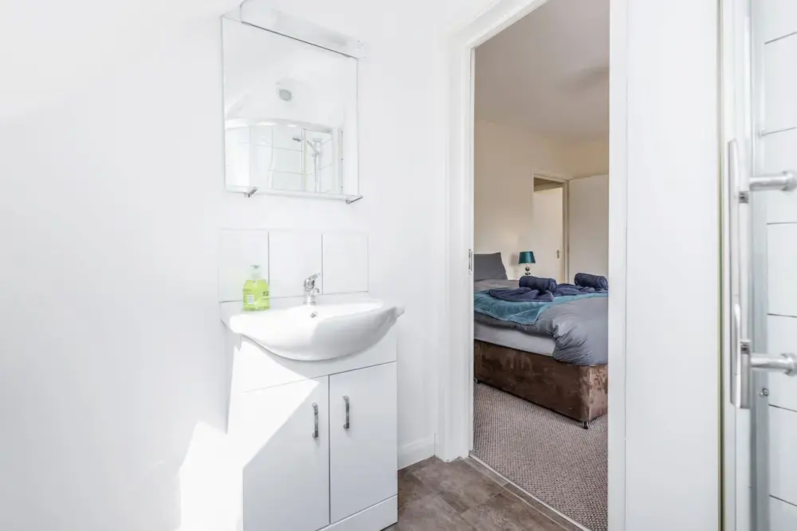 Home to Home Watford Apartment