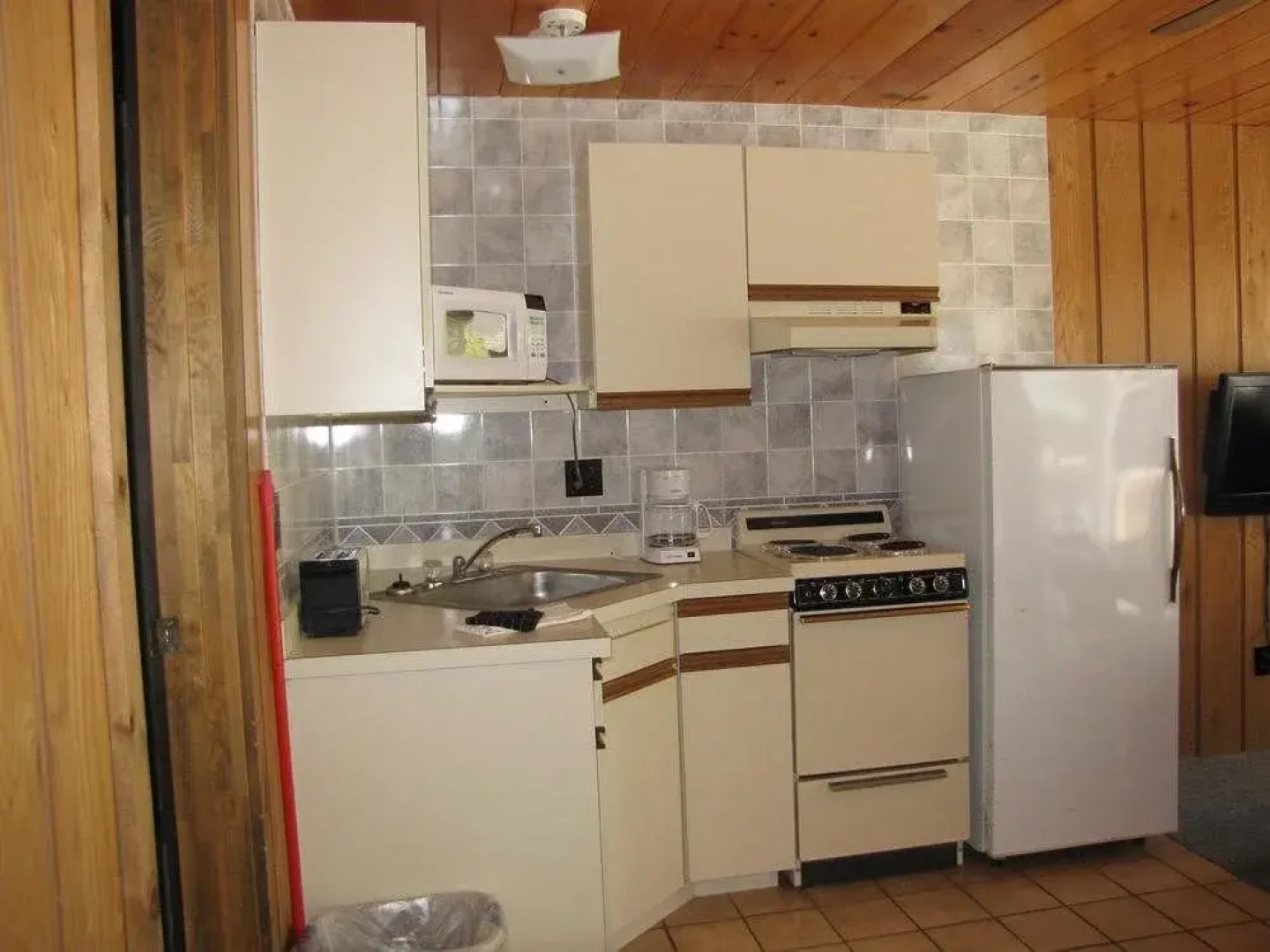 Depe Dene Lakeside Resort