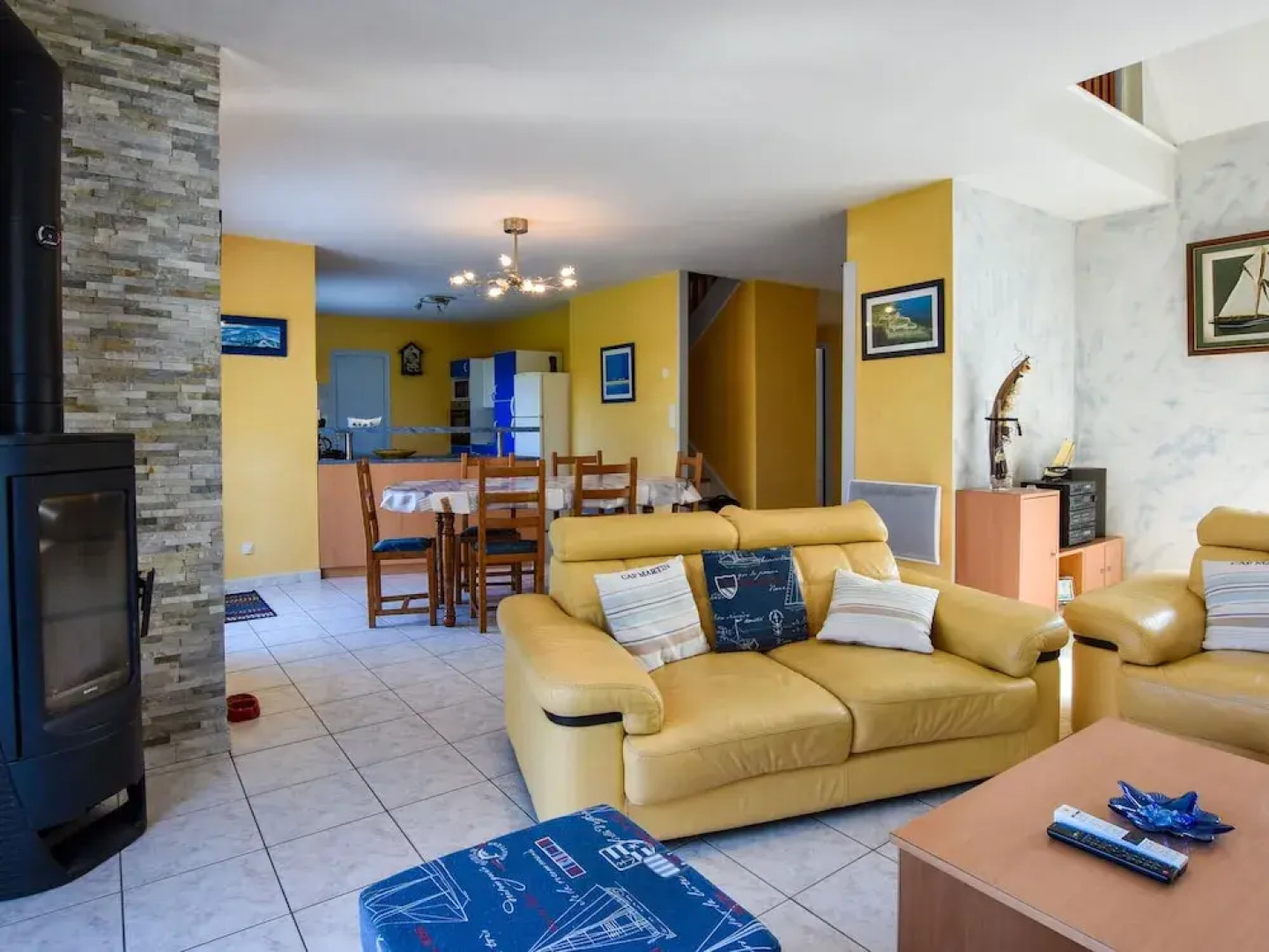 Beautiful Holiday Home With Large Garden in Brittany 1 km From the Beach