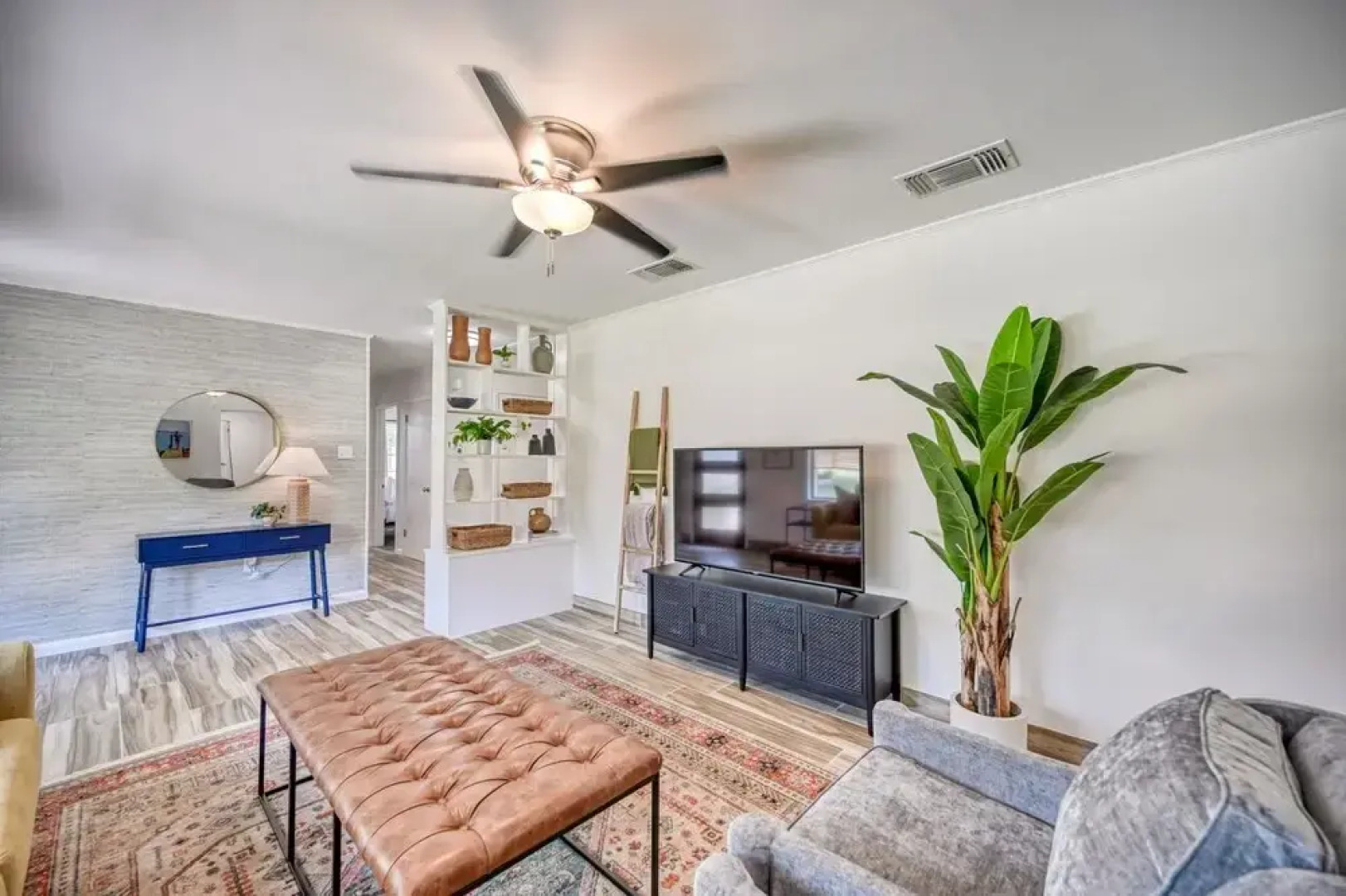 Luxury Lakefront Oasis W/Boat Dock-Firepit