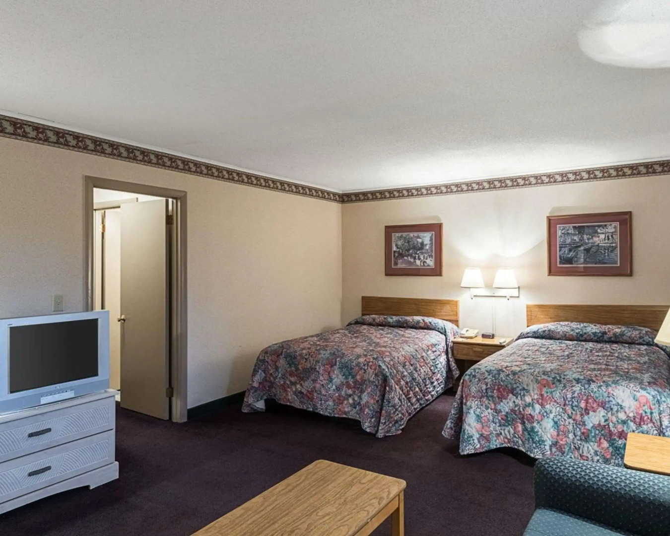 Rodeway Inn & Suites Rehoboth Beach