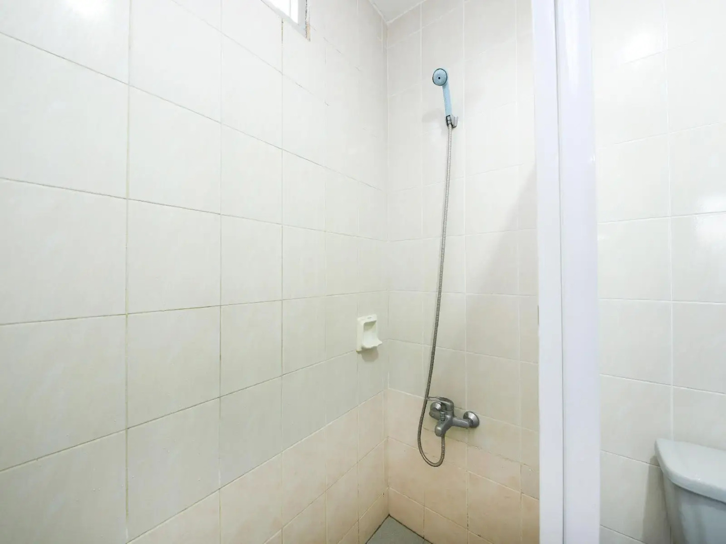 OYO 43955 N9 Business Hotel