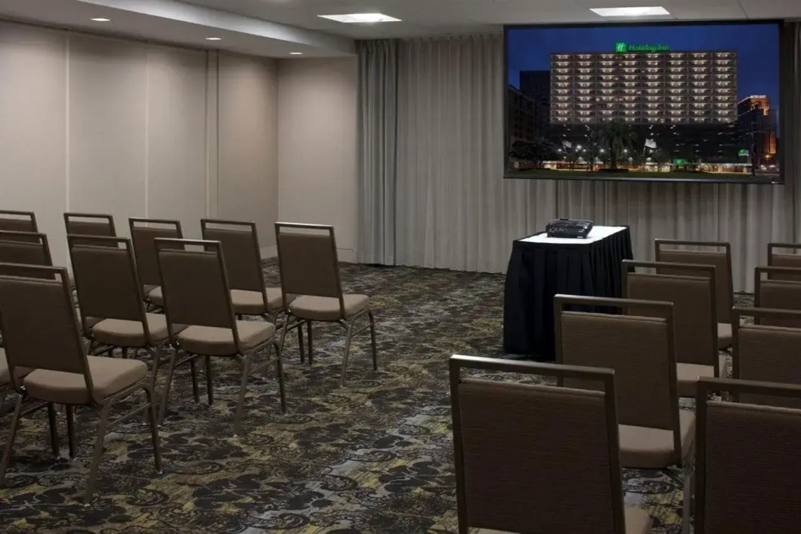 Holiday Inn New Orleans - Downtown Superdome by IHG