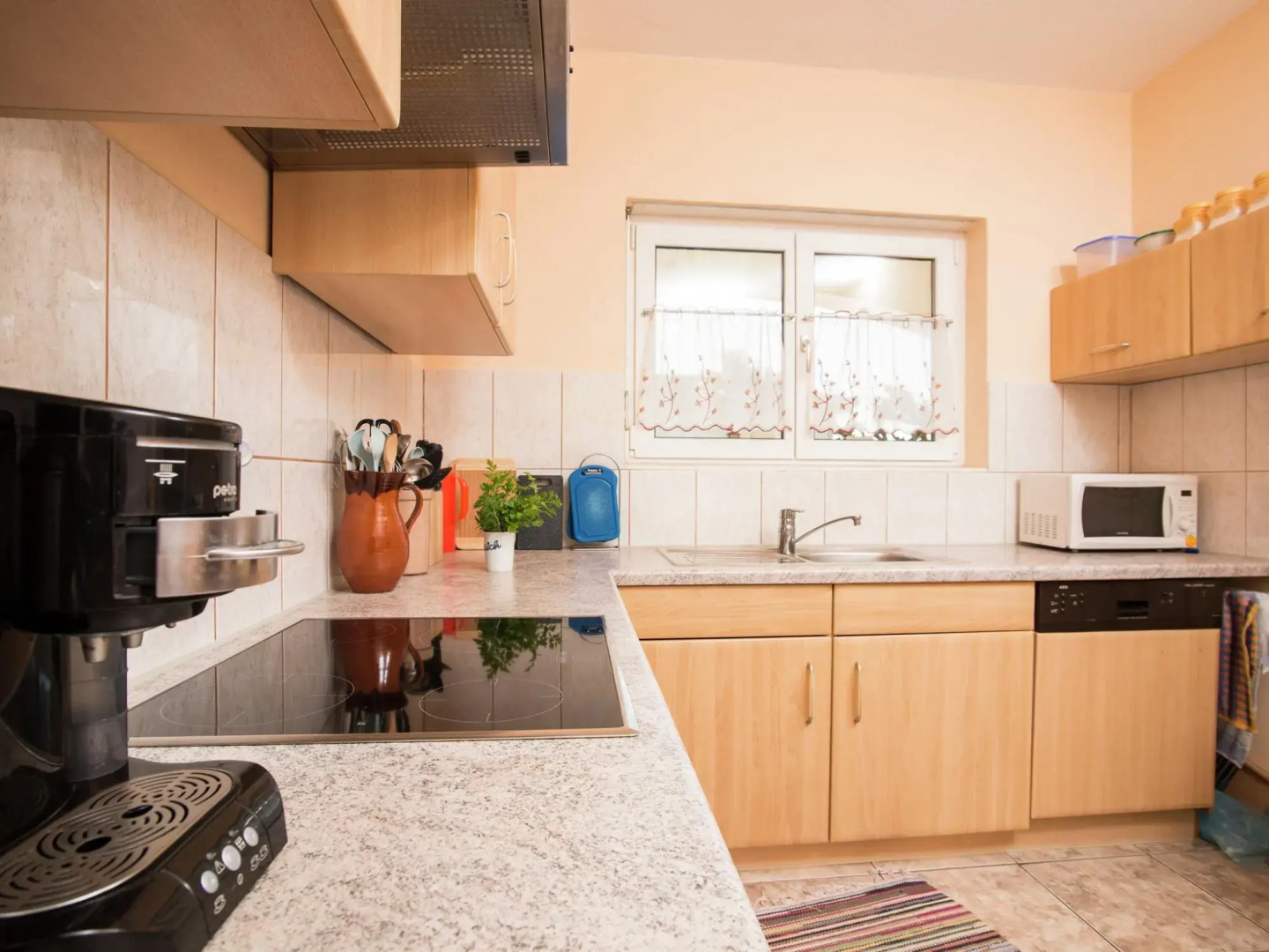 Holiday Home with private pool in Sant Pere Pescador