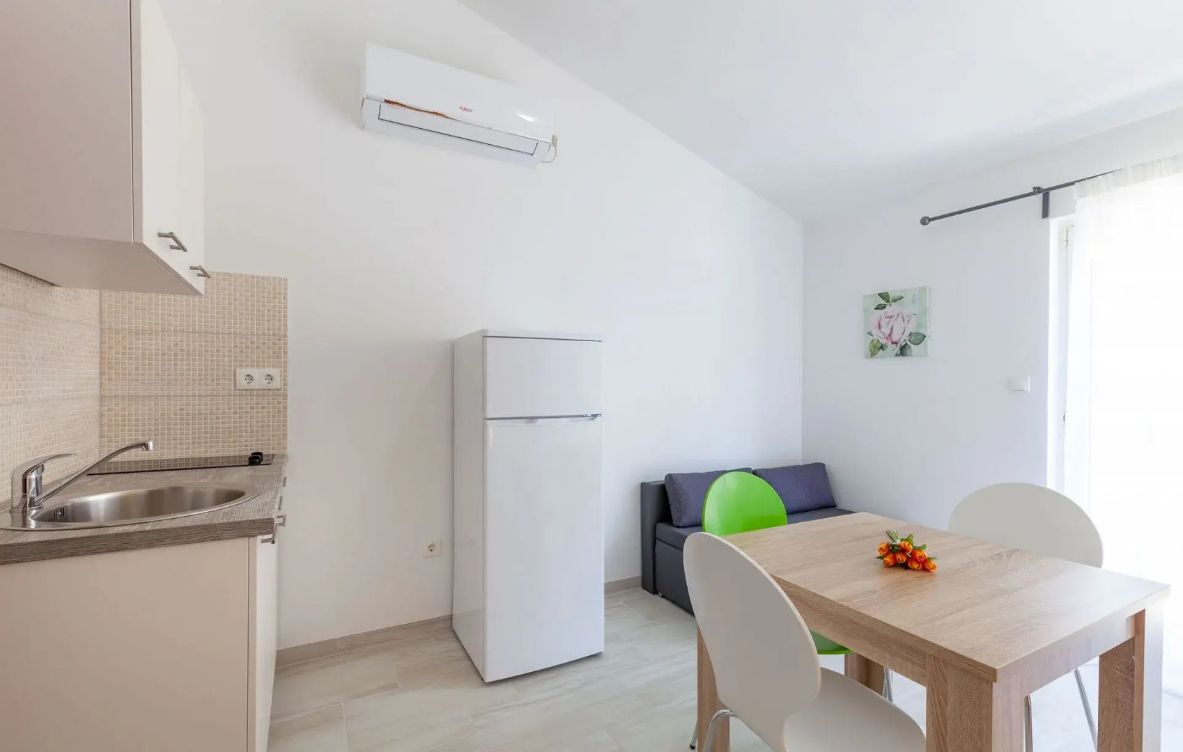 Apartment Ana - free parking: A5 Stanici, Riviera Omis