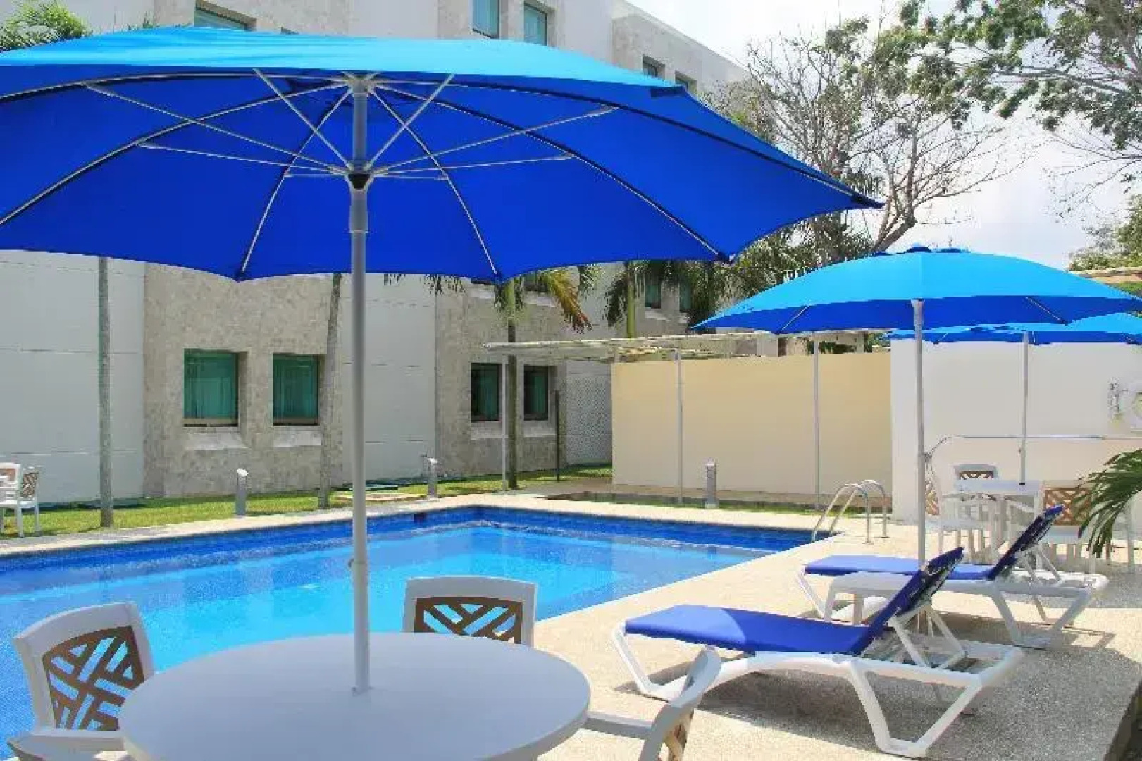 Holiday Inn Express Paraiso Dos Bocas