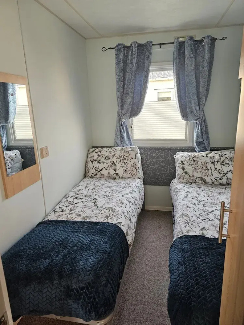 Inviting 3-bed Caravan in Porthcawl
