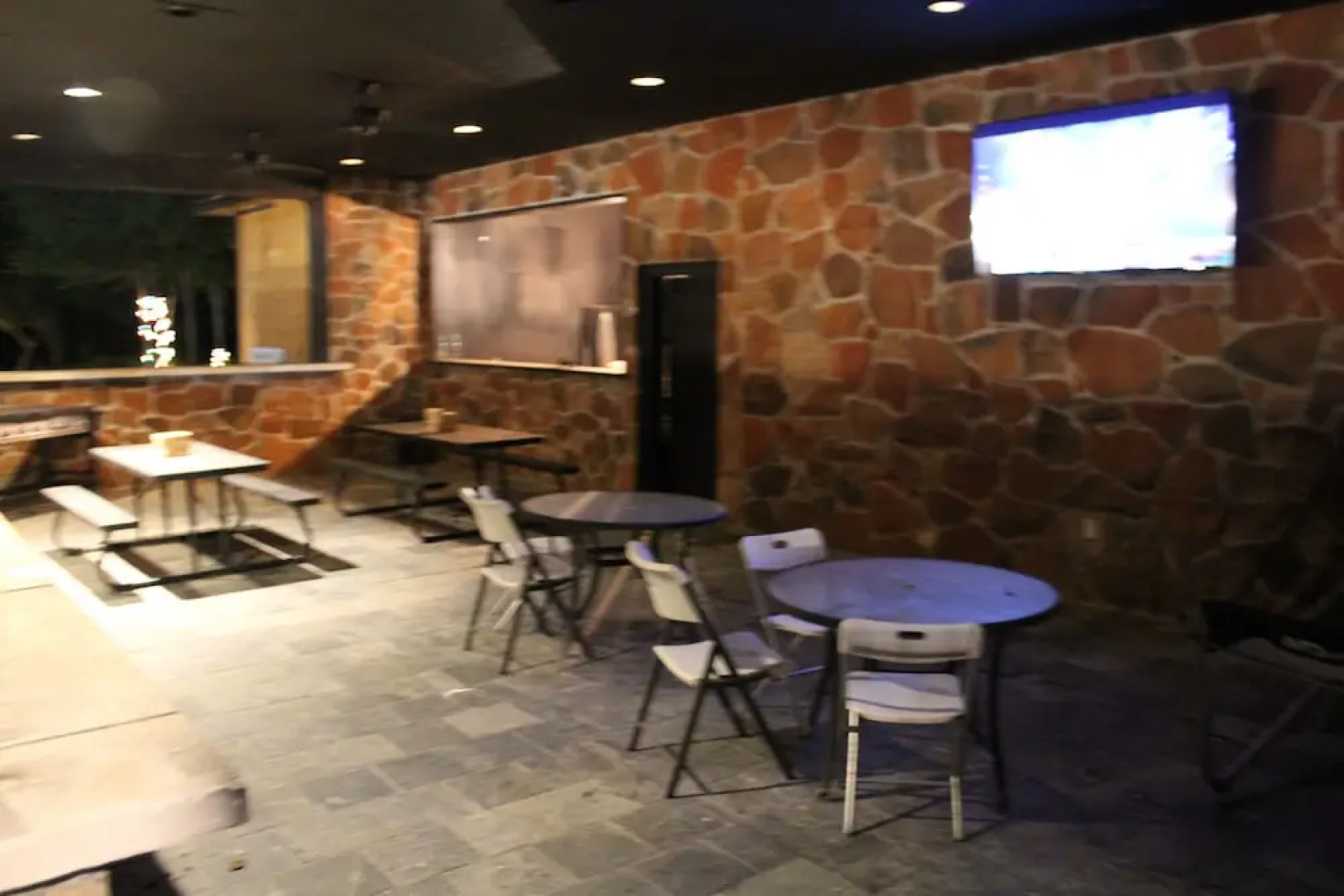 Fisherman`s Cove Lakeside Resort