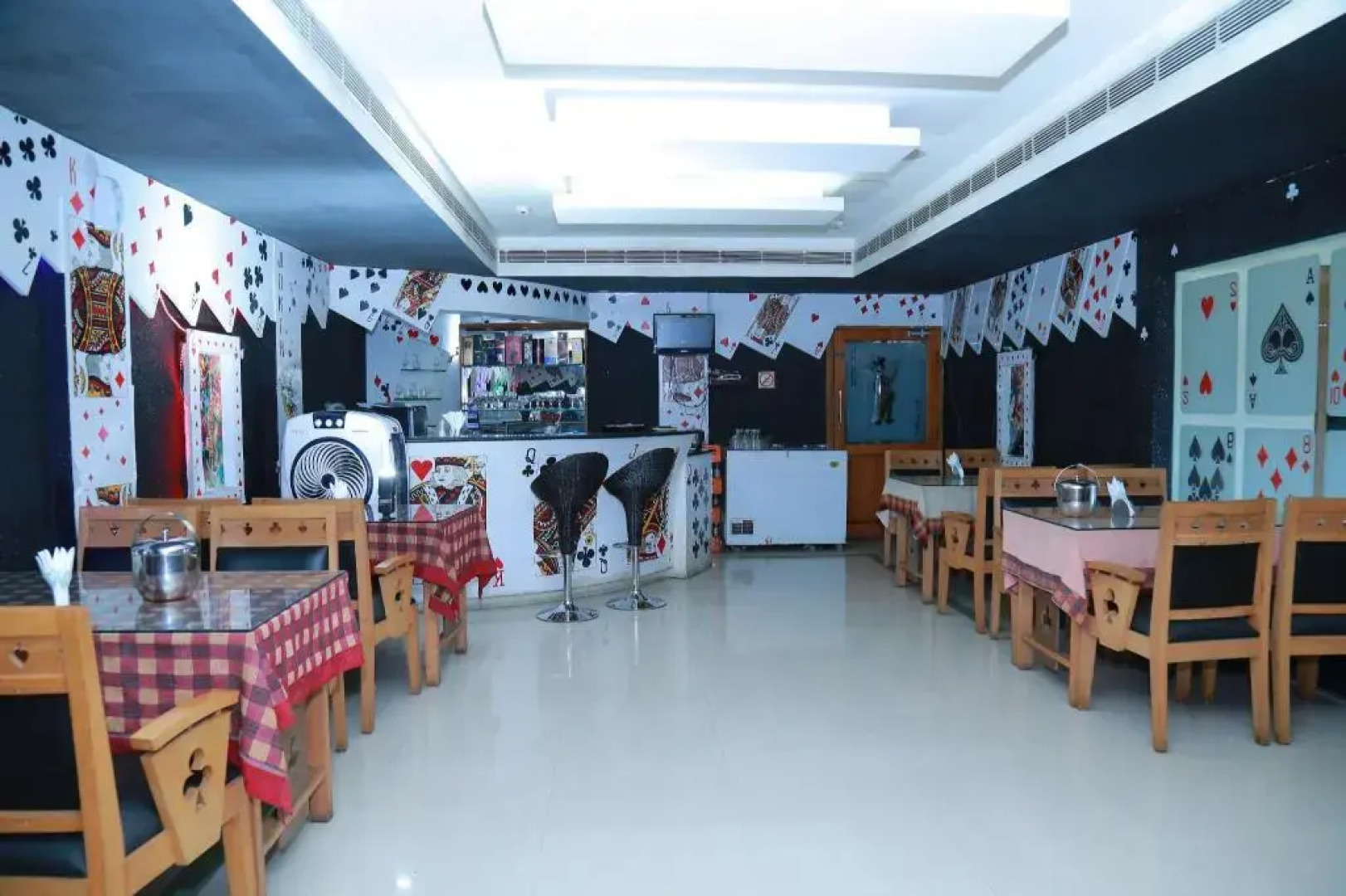 Hotel Kabani International