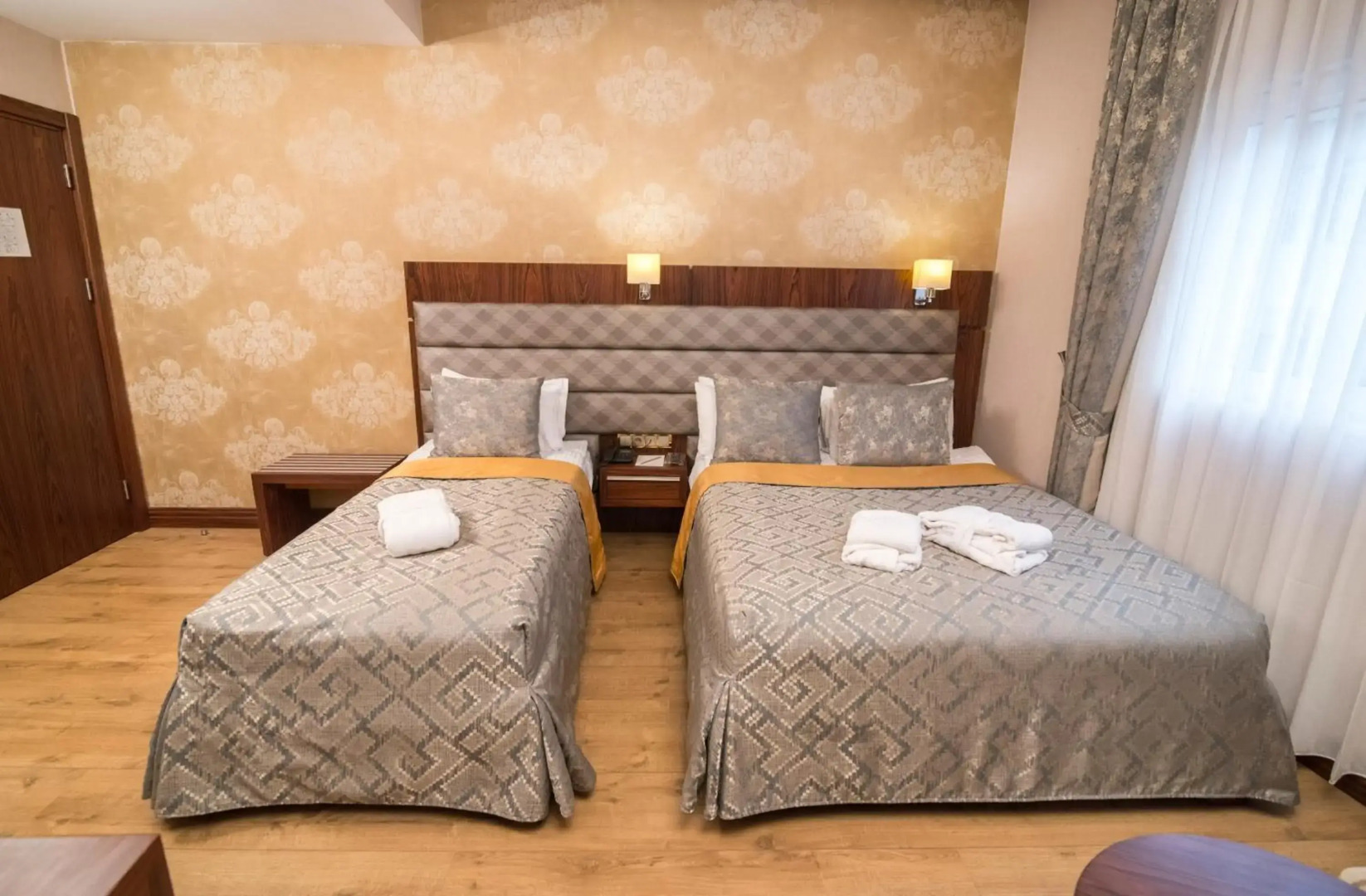 Town In Town Hotel Bangkok