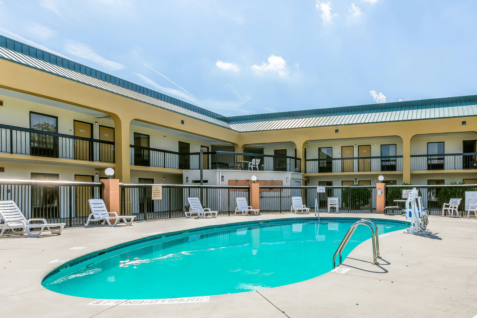 Quality Inn Crossville Near Cumberland Mountain State Park