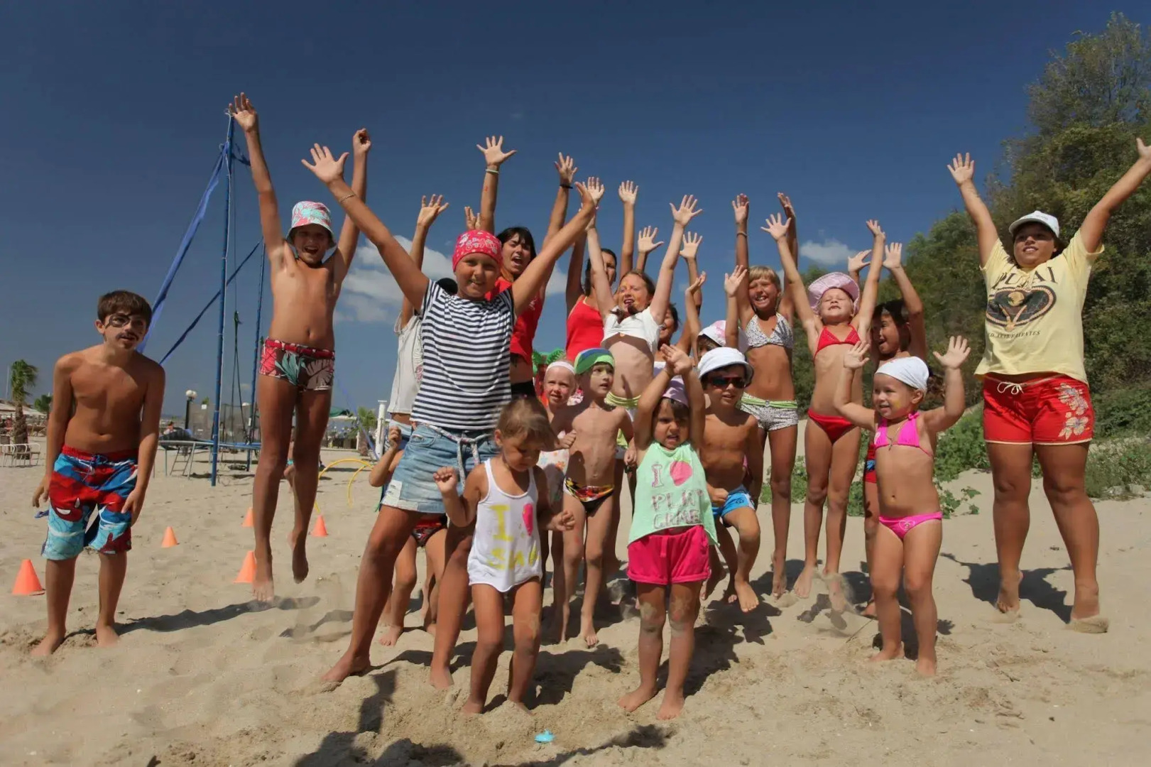 DIAMOND Apart Complex