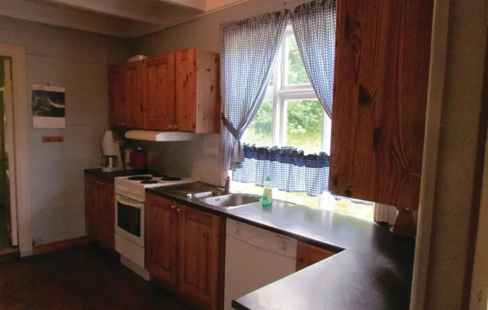 Beautiful Home in Bjoa With 4 Bedrooms