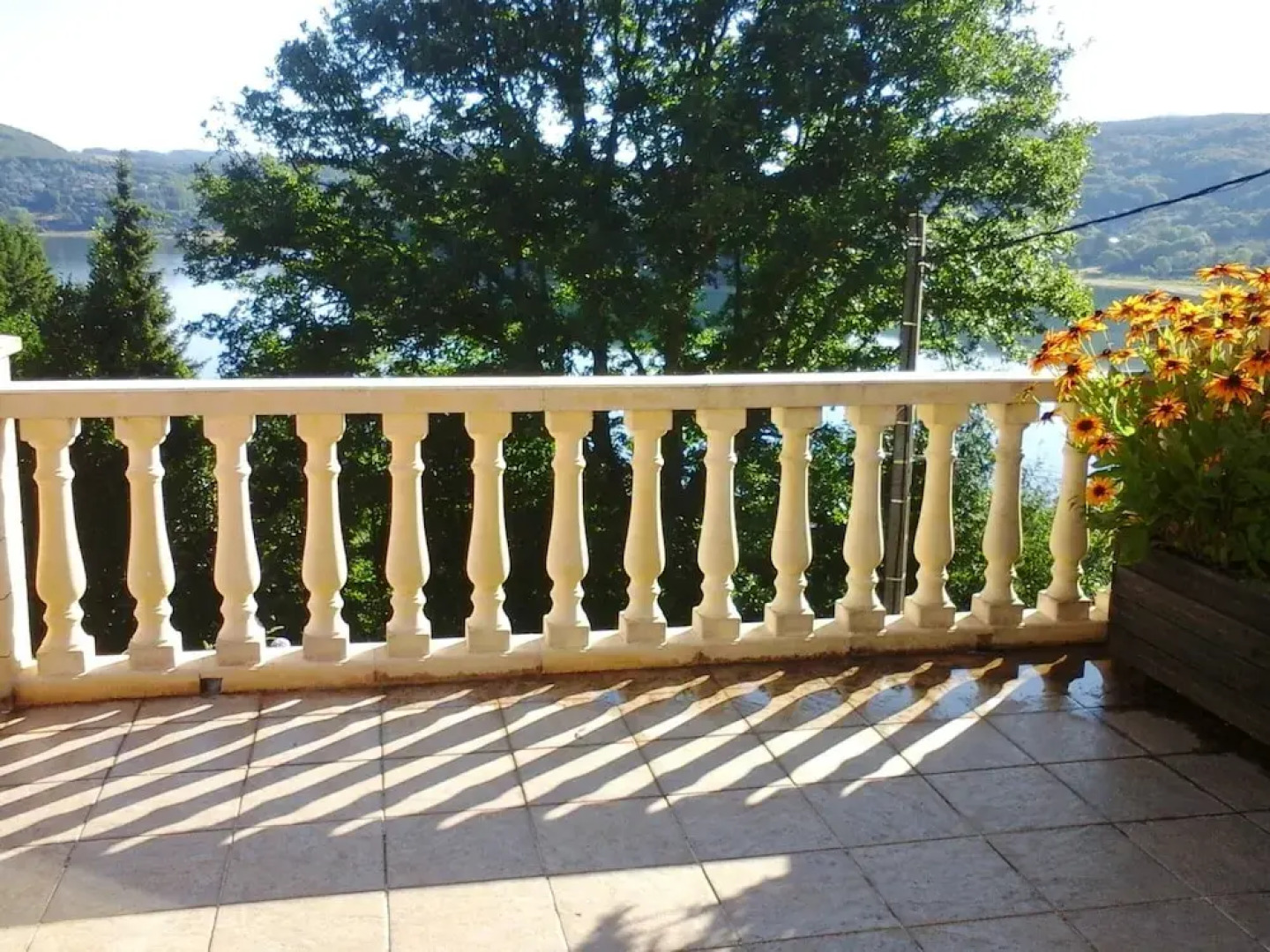 House With 3 Bedrooms in Nages, With Wonderful Lake View and Enclosed