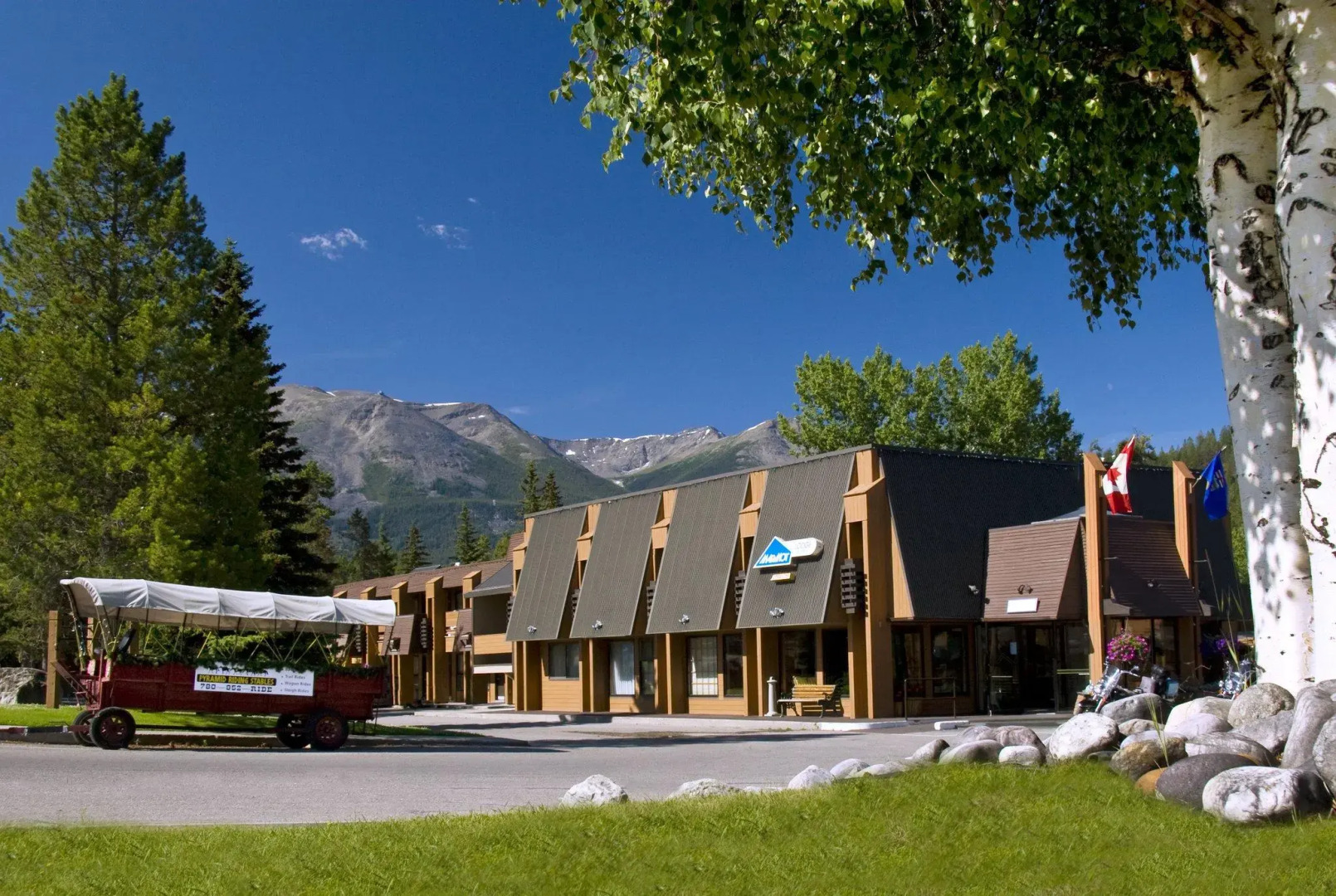 Marmot Lodge