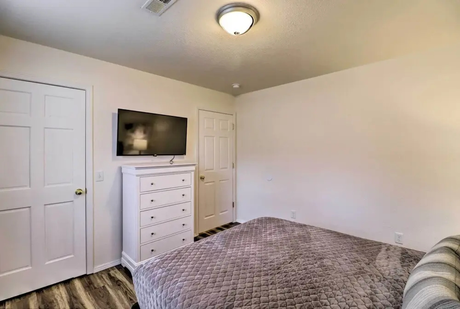 Pet-friendly West Plains Pad < 1 Mi to Dtwn!
