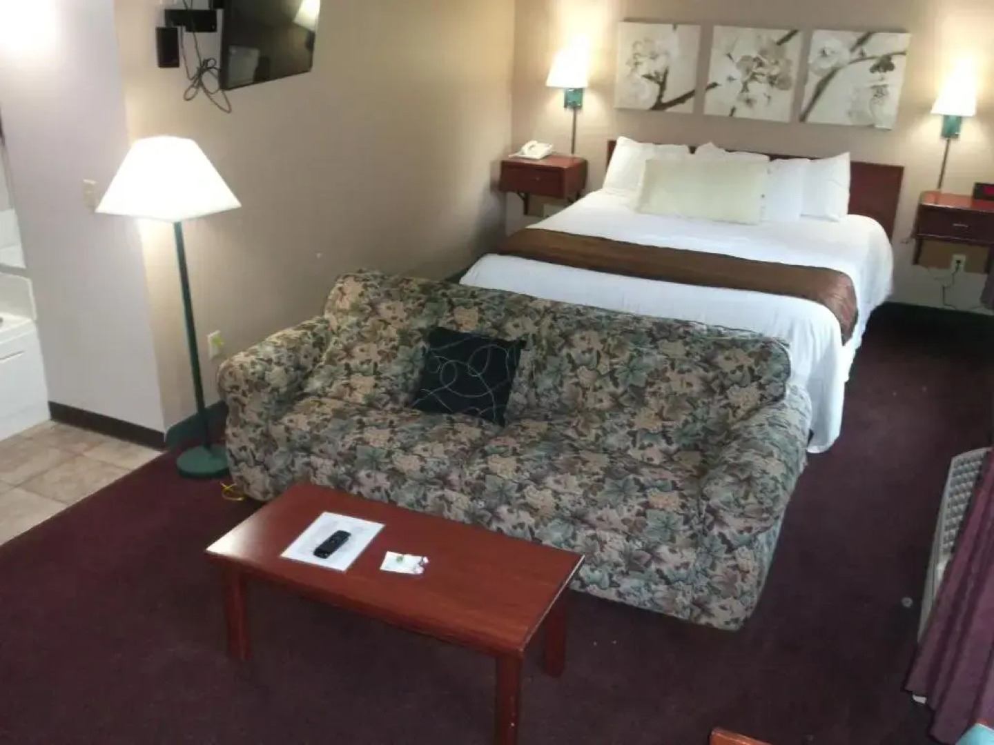 De Smet Super Deluxe Inn and Suites