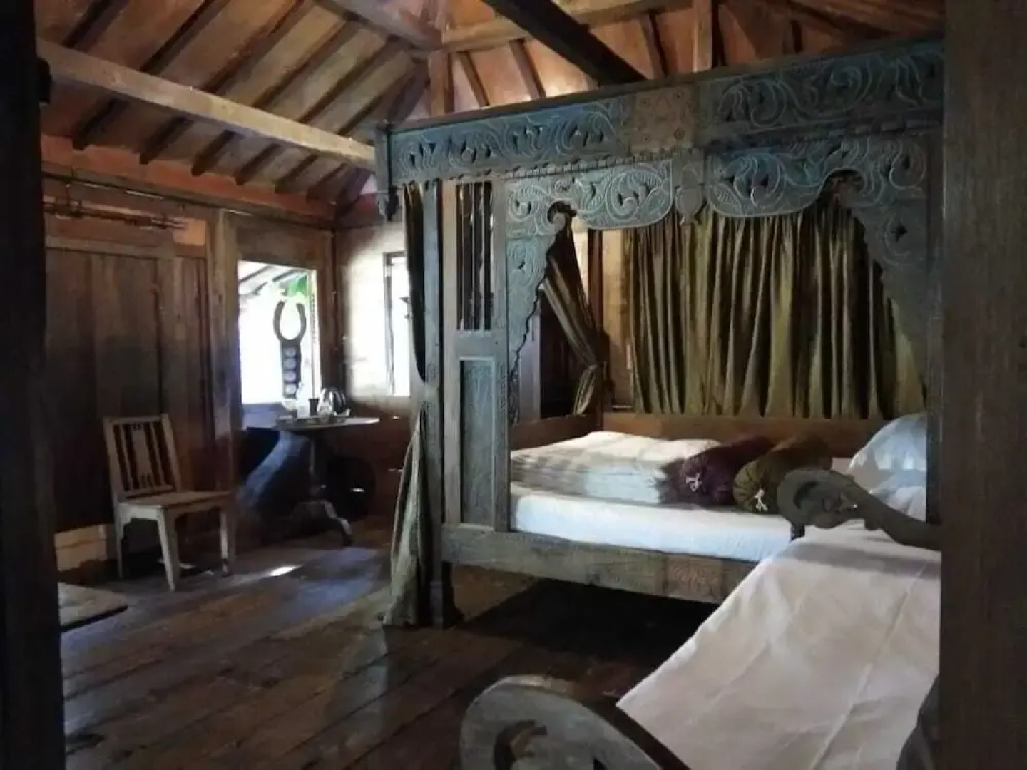 The Ermaja's Pavilion Hotel