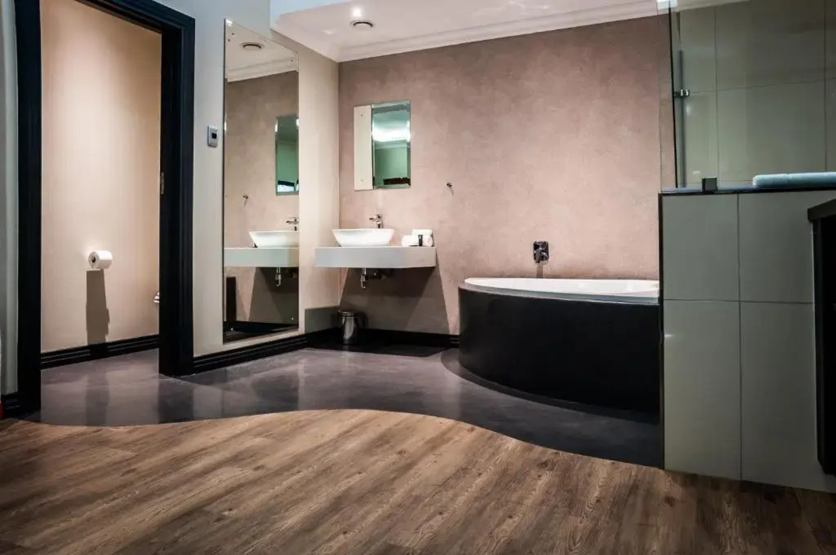 Hotel Savoy and Conference Centre