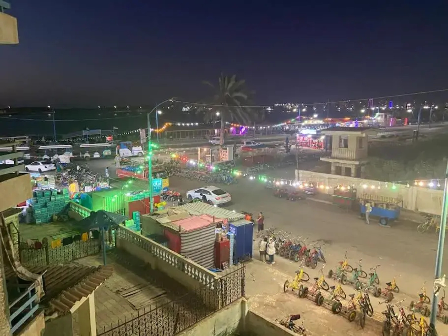 Lovely 4 bed vacation apartment with sea view