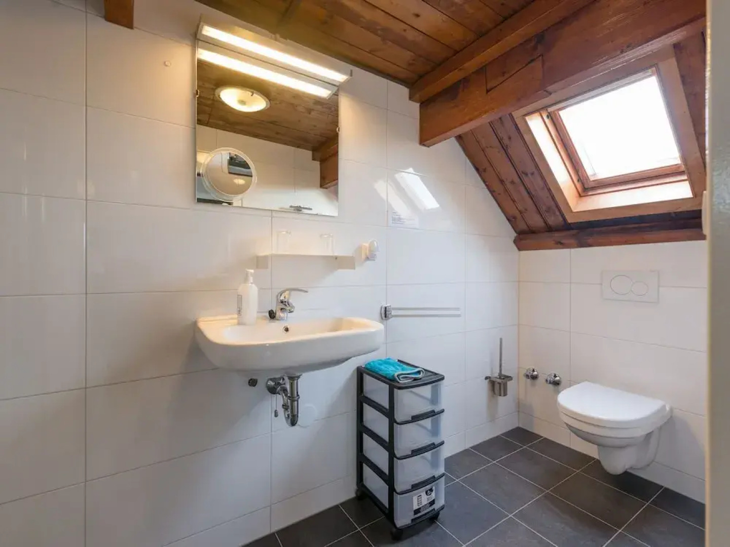 Gorgeous Apartment in Egmond aan Zee with Parking