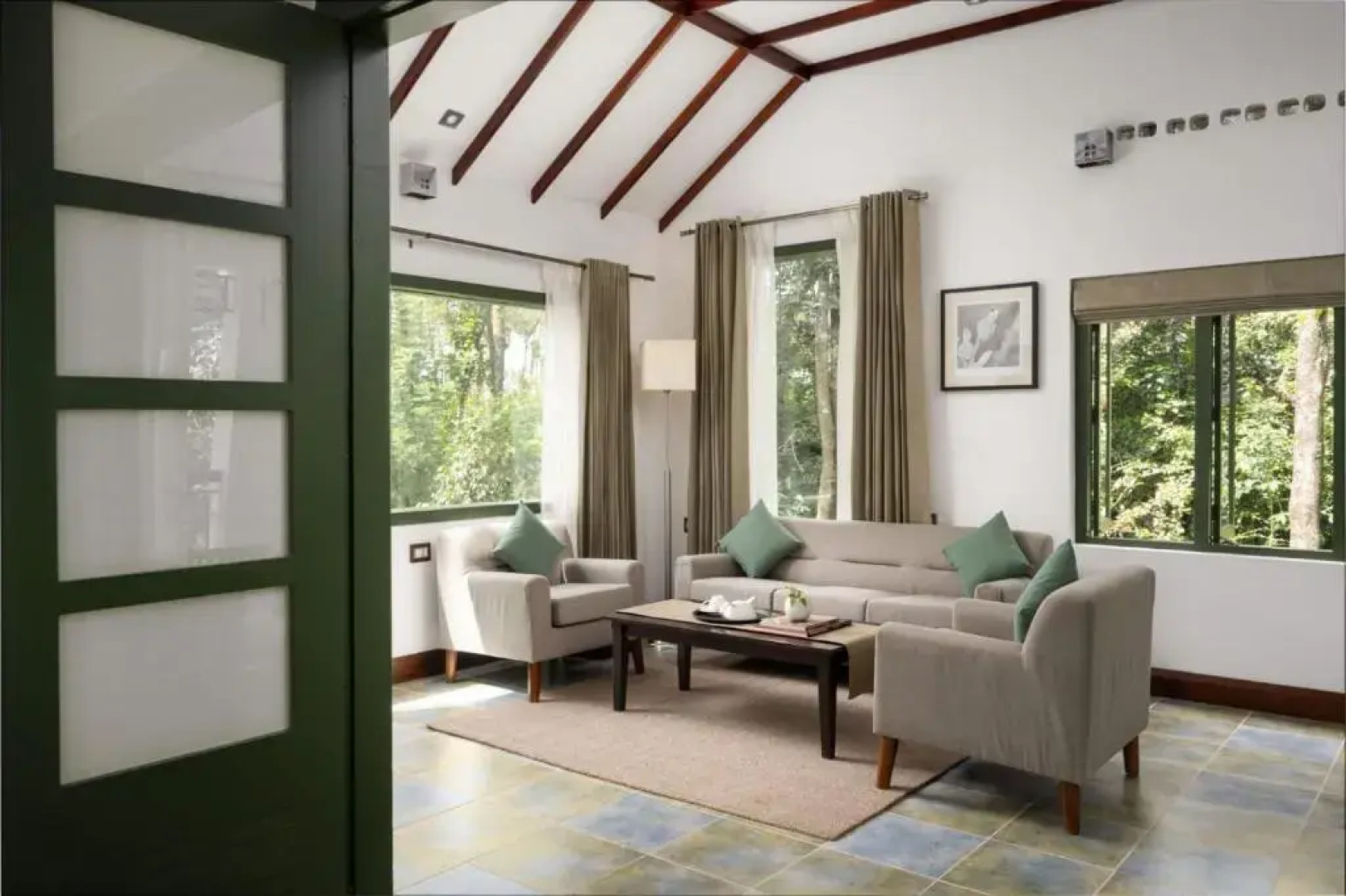 Aanavilasam Luxury Plantation House