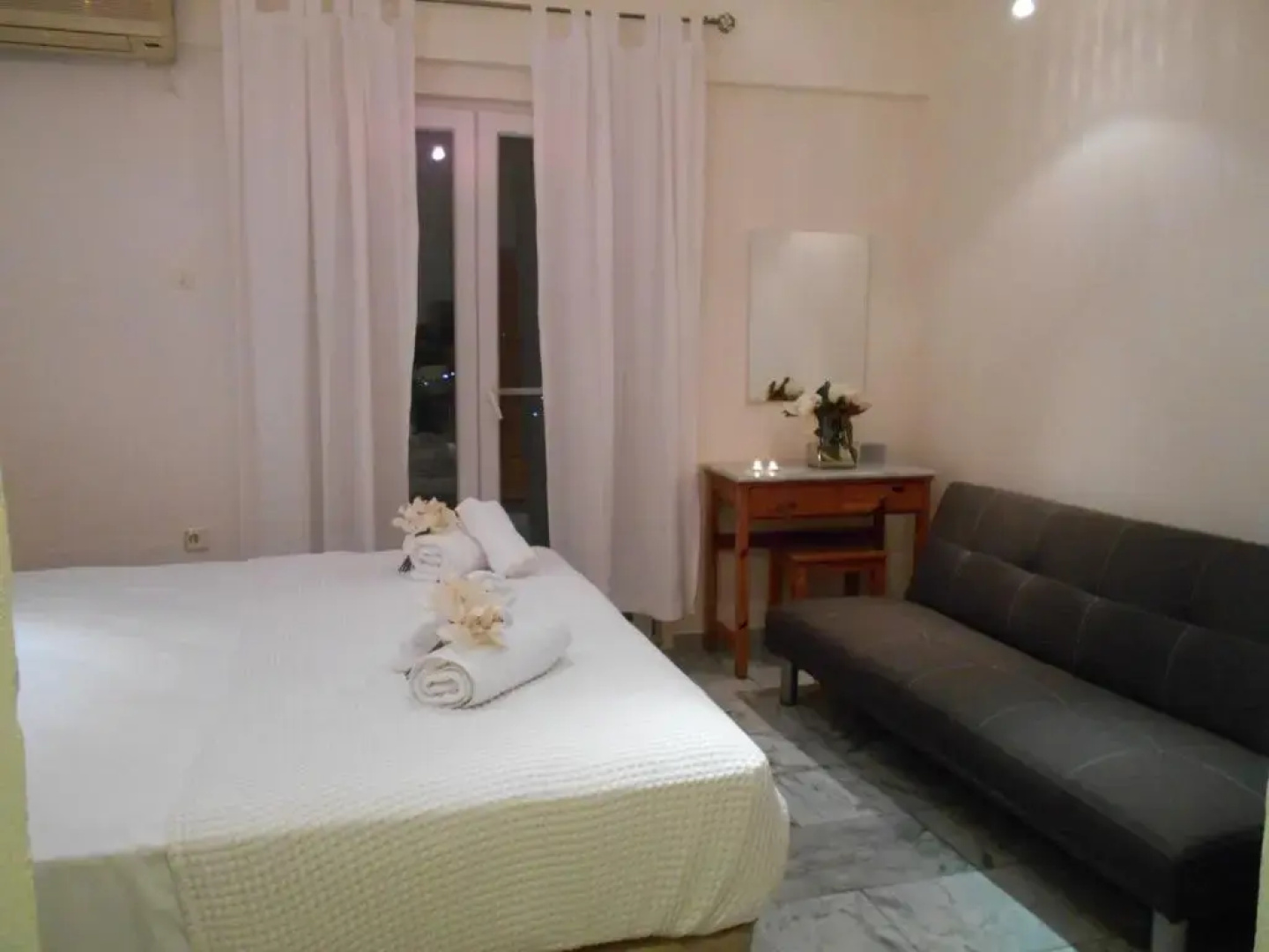 Kinira Beach Hotel