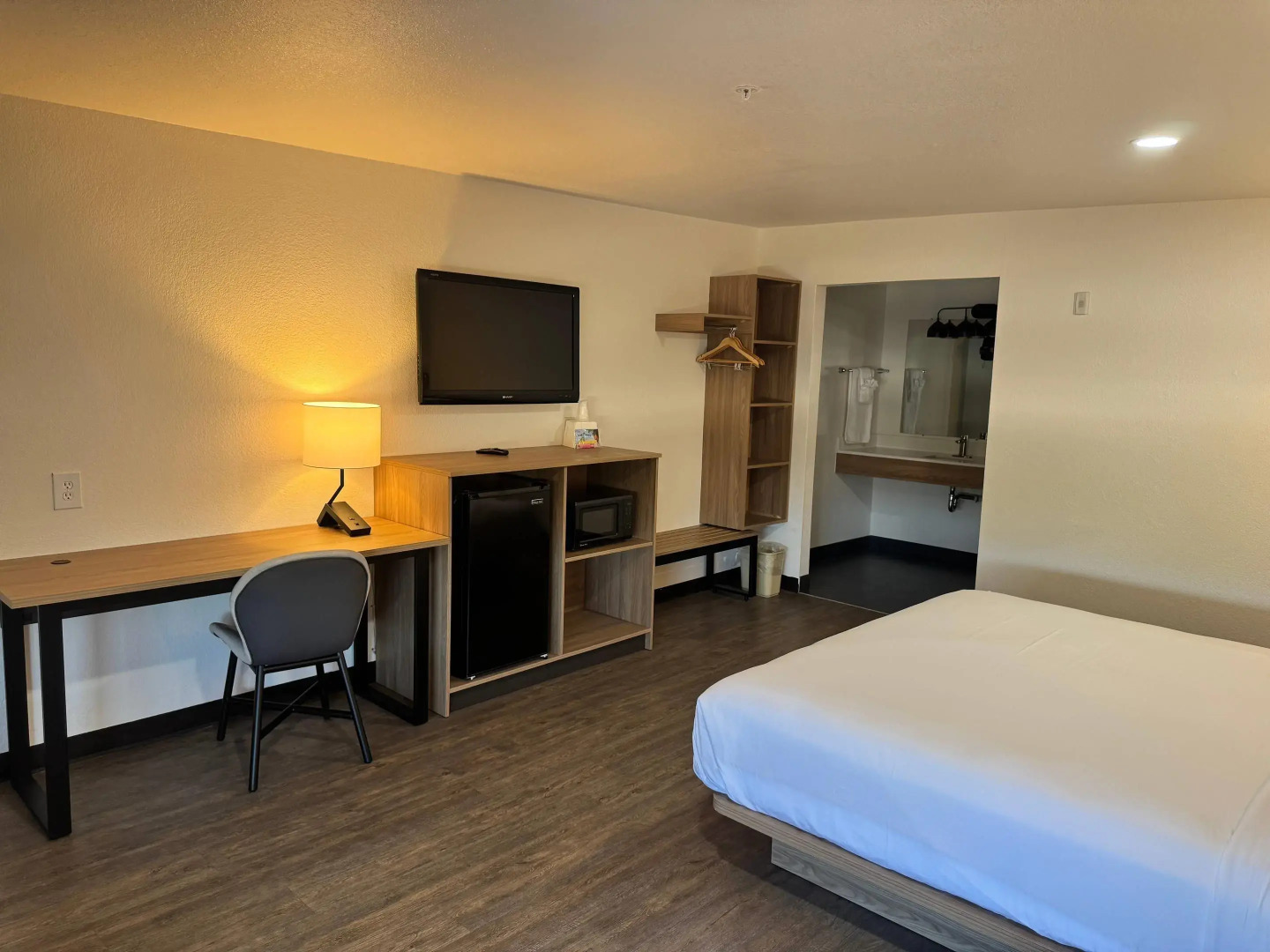 Rodeway Inn & Suites Thousand Palms - Rancho Mirage