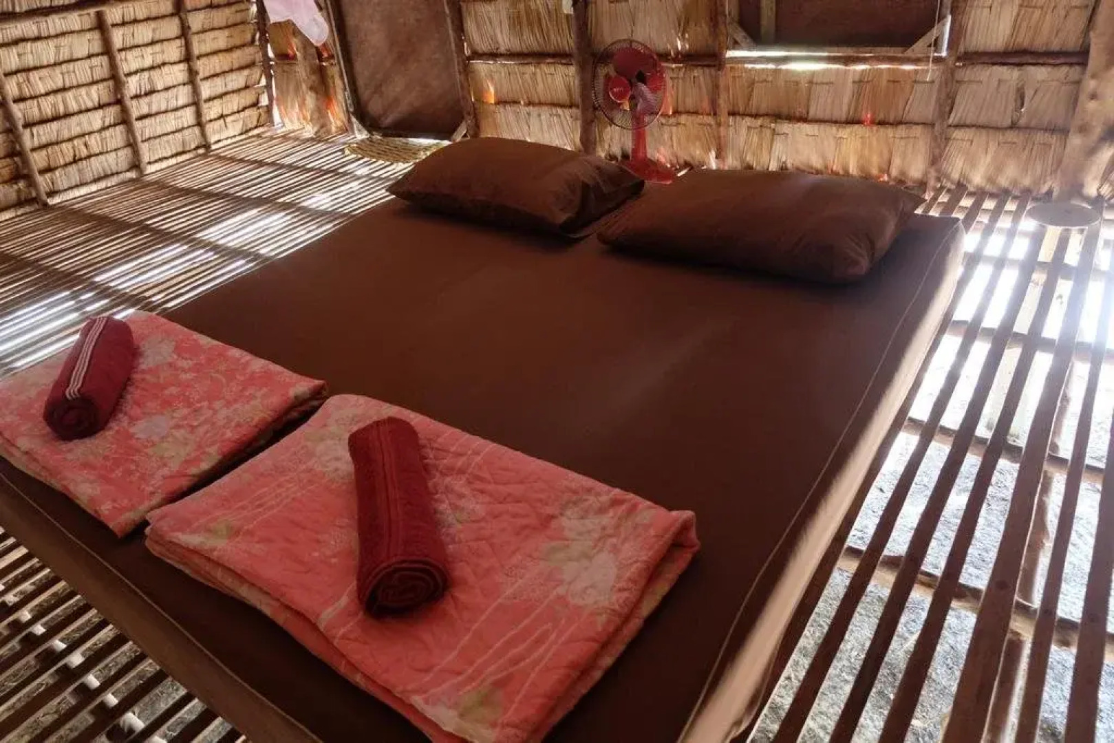 Mr. Chuoi Bar and Hut