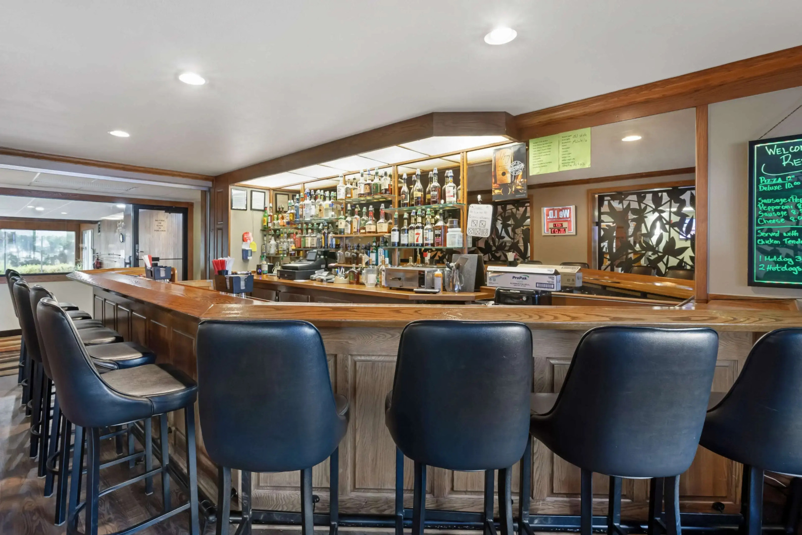 Best Western Plus Concord Inn