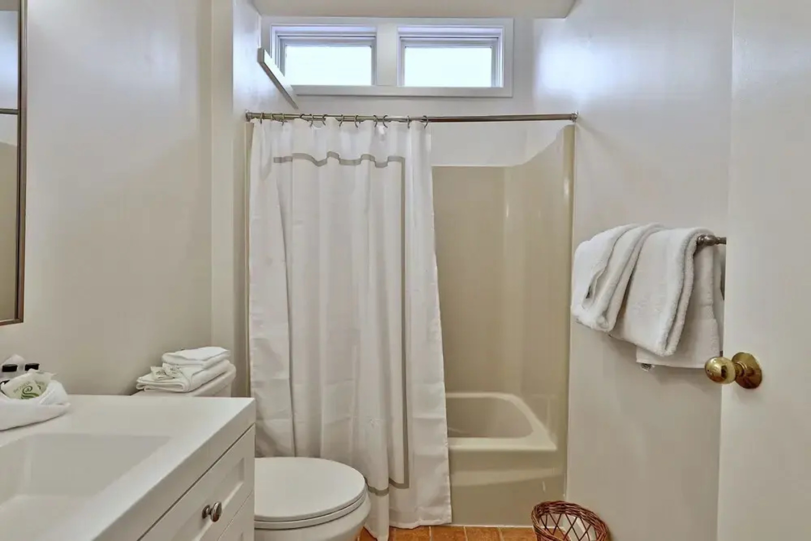 Skiers! Fox Hollow 2br/2ba Condo. Across From Pico, Minutes To Killington 2 Bedroom Condo