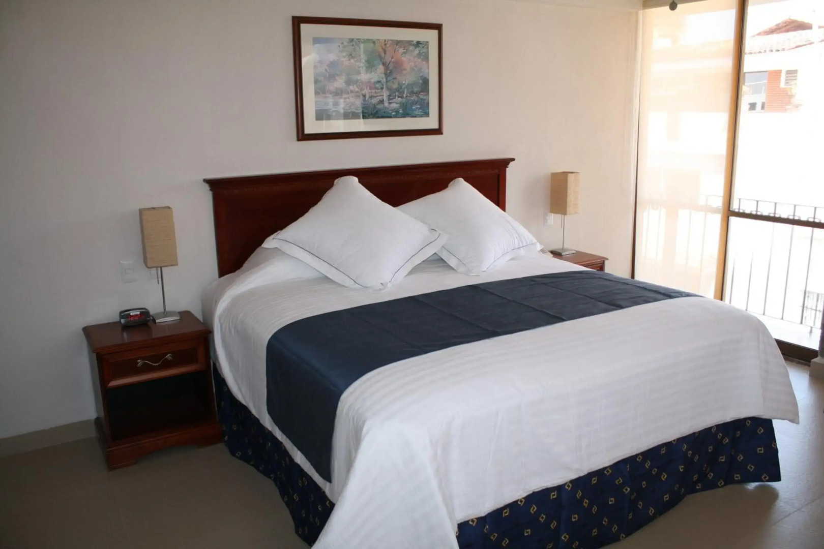 Hotel Porto Allegro - Near Malecon