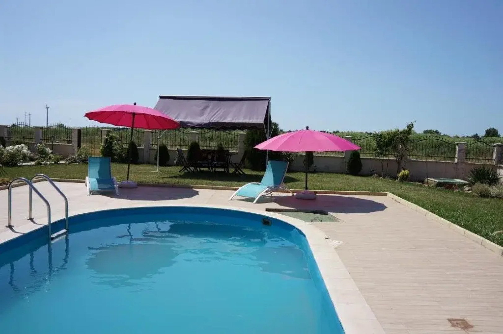 Guest House Golden Flake