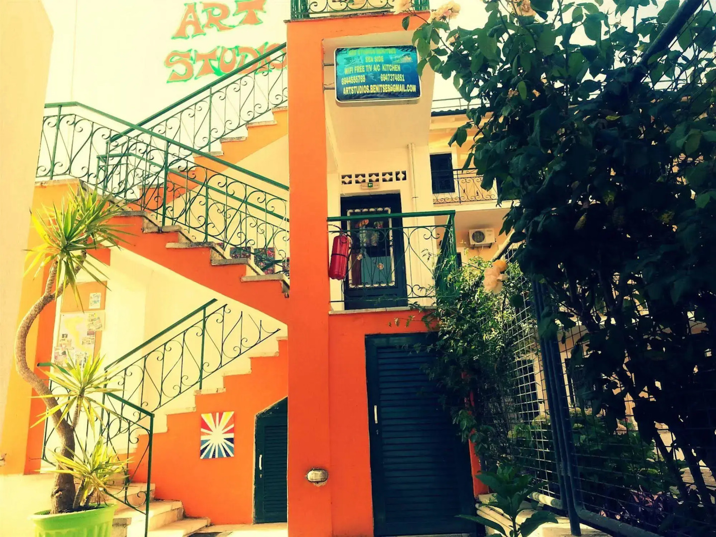 Art Studios Benitses