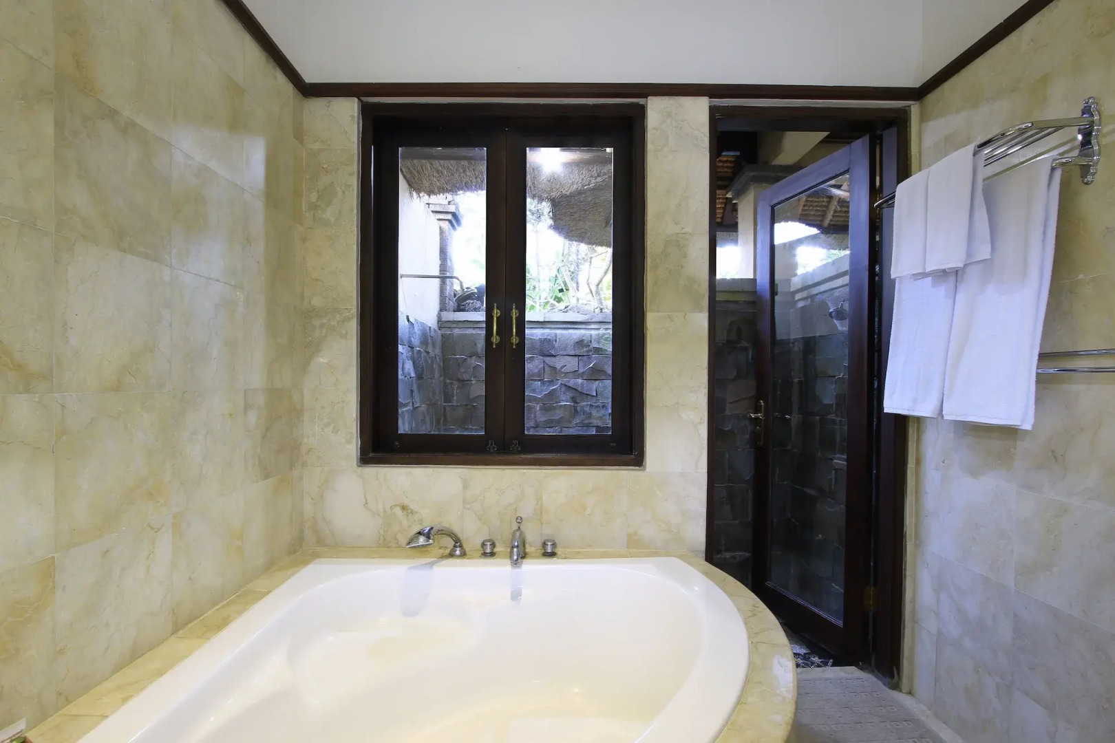 Manzelejepun Villa & Pavilion