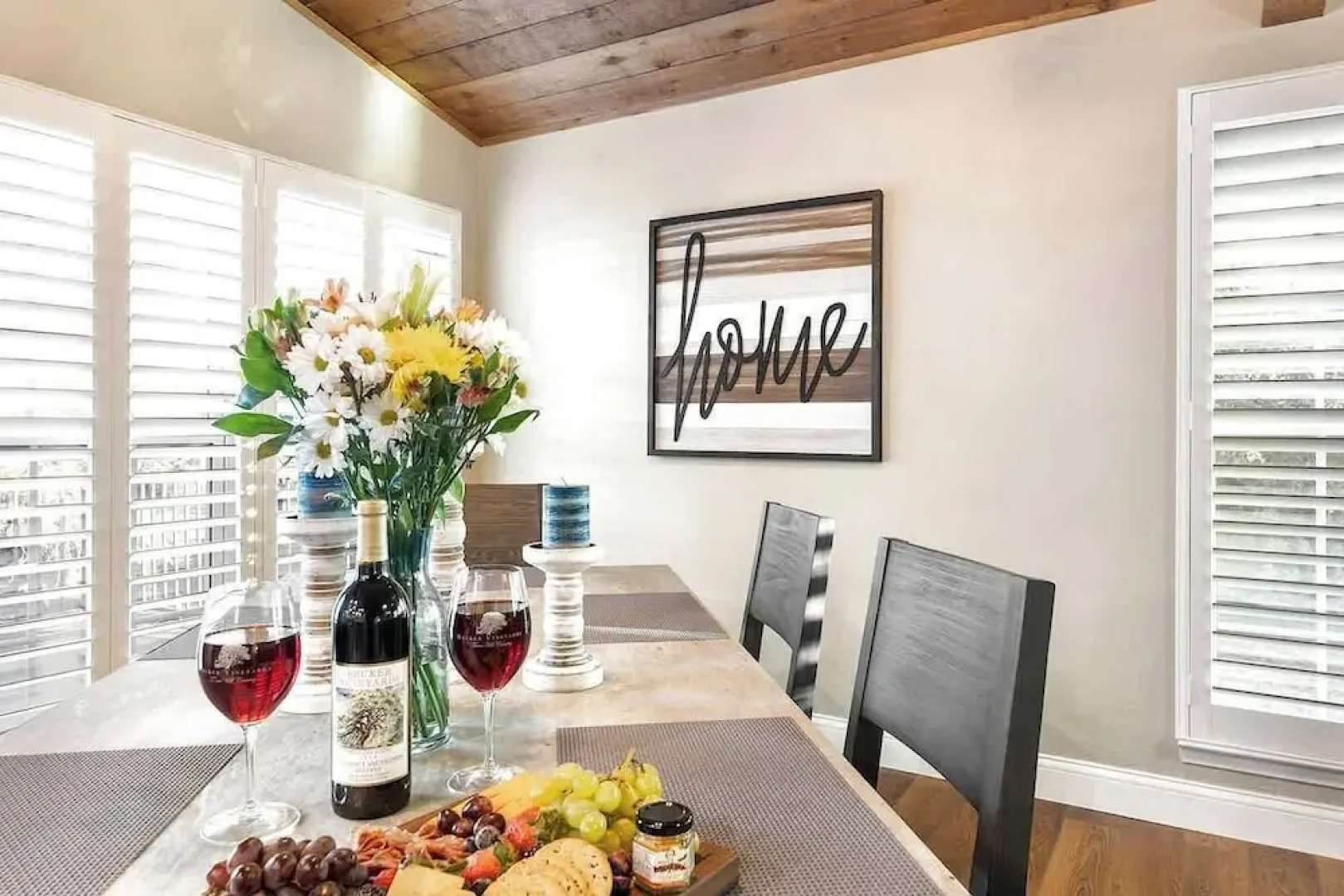 Luxury on Lake LBJ With Hot Tub Firepit & Boat Slip