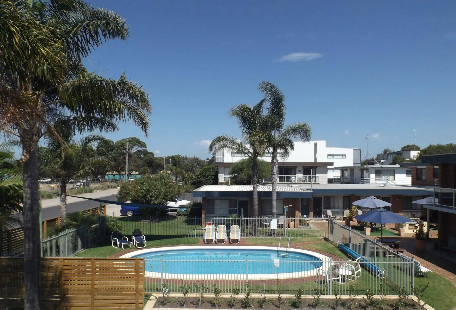 Surfside Holiday Apartments