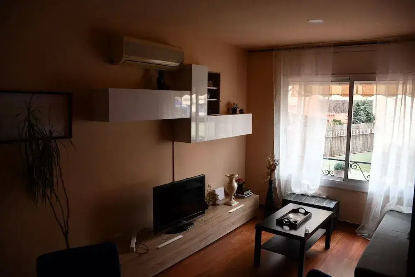 Three Bedroom Apartment in Sants
