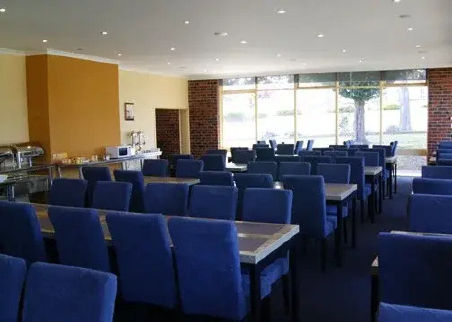 Econo Lodge Absolute Lake Entrance