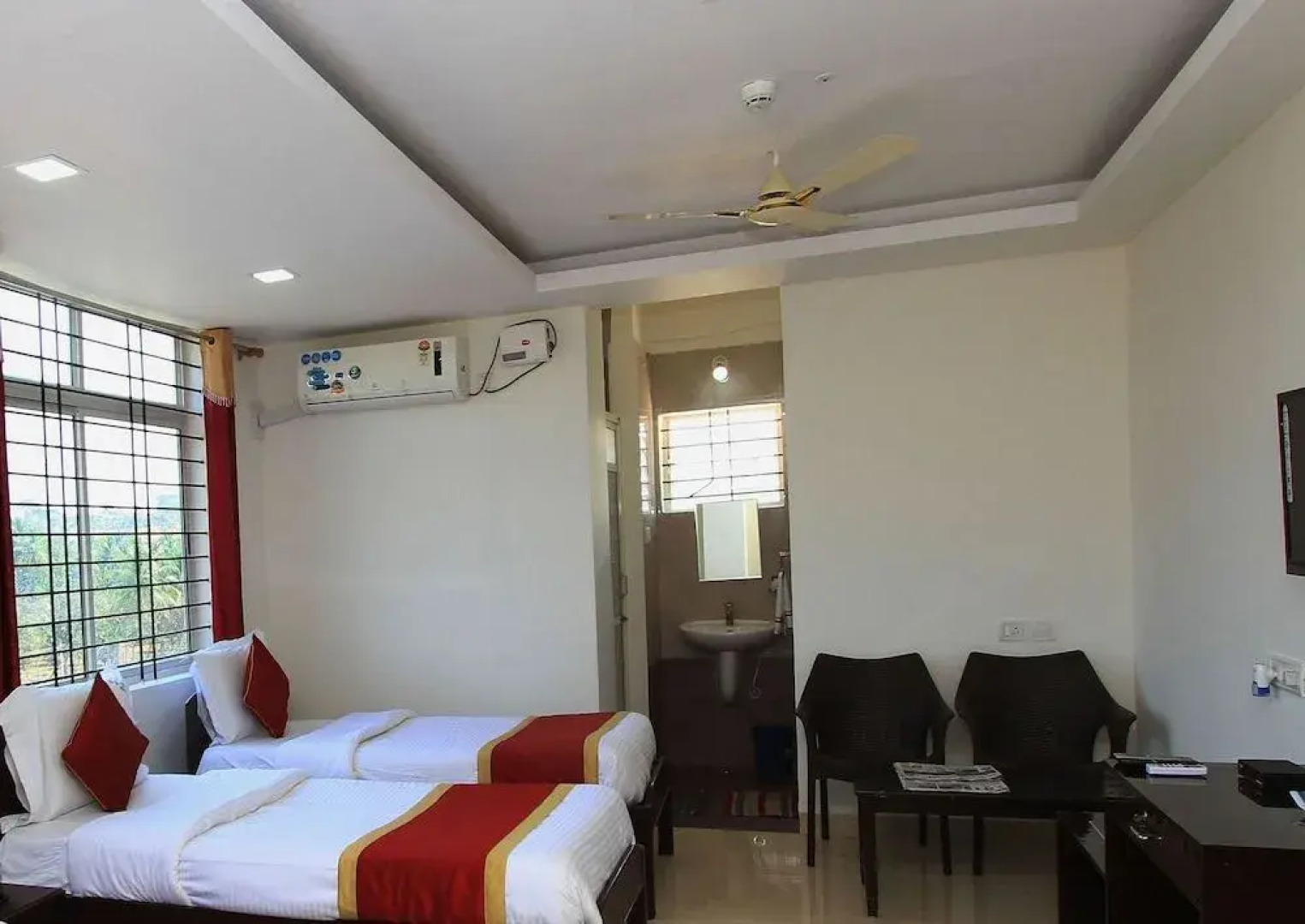 OYO 6787 Sri Sai Residency