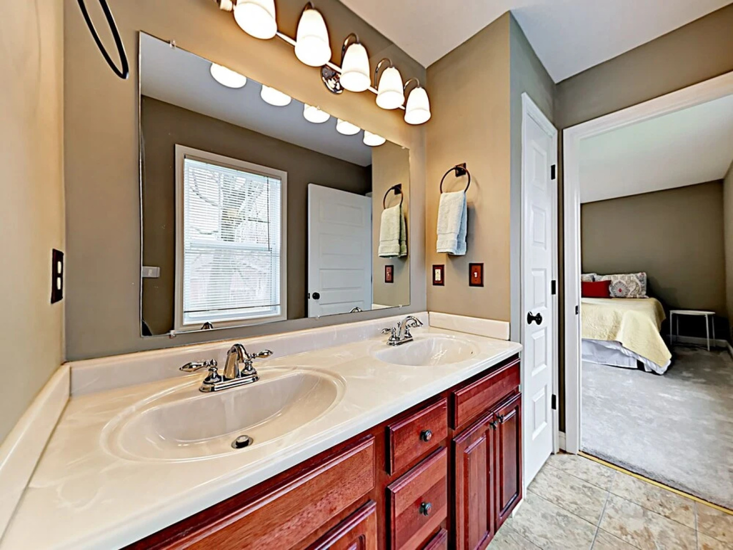 40 Fletcher - 3 Br Home