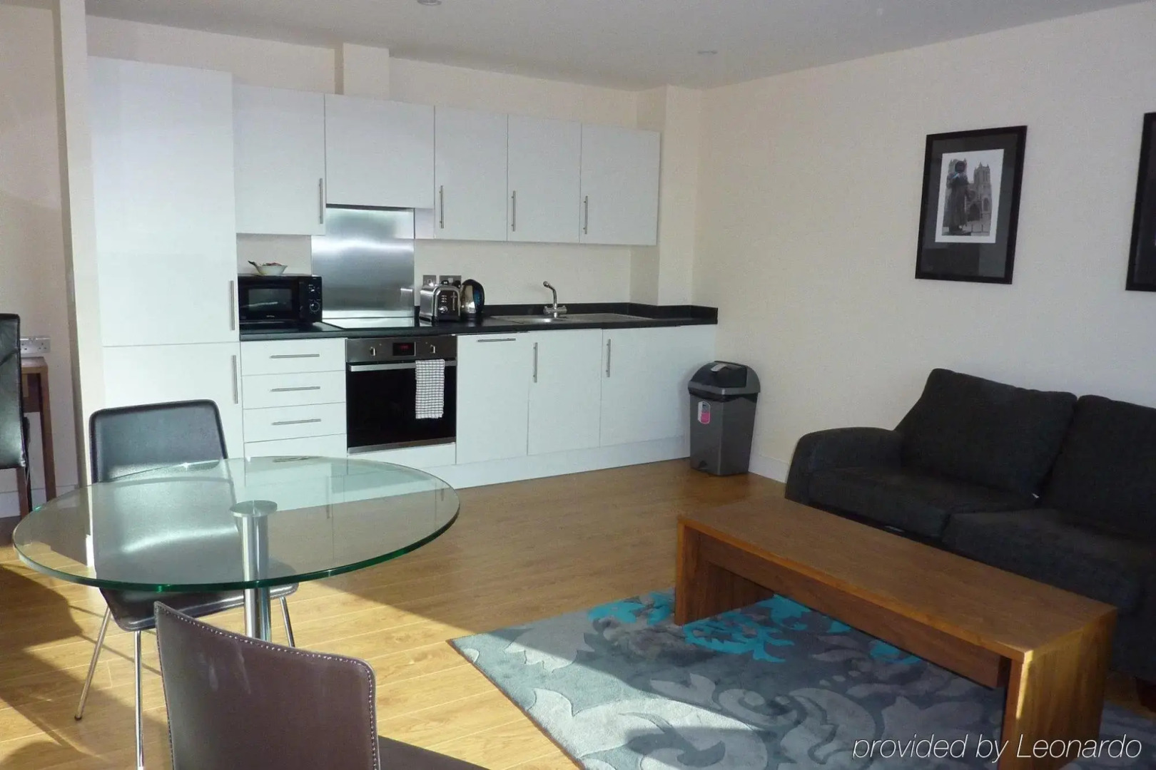 HQ Aparthotel Farnborough