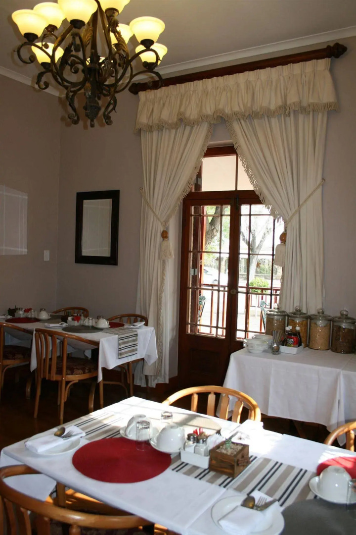 88 Baron van Reede Guesthouse