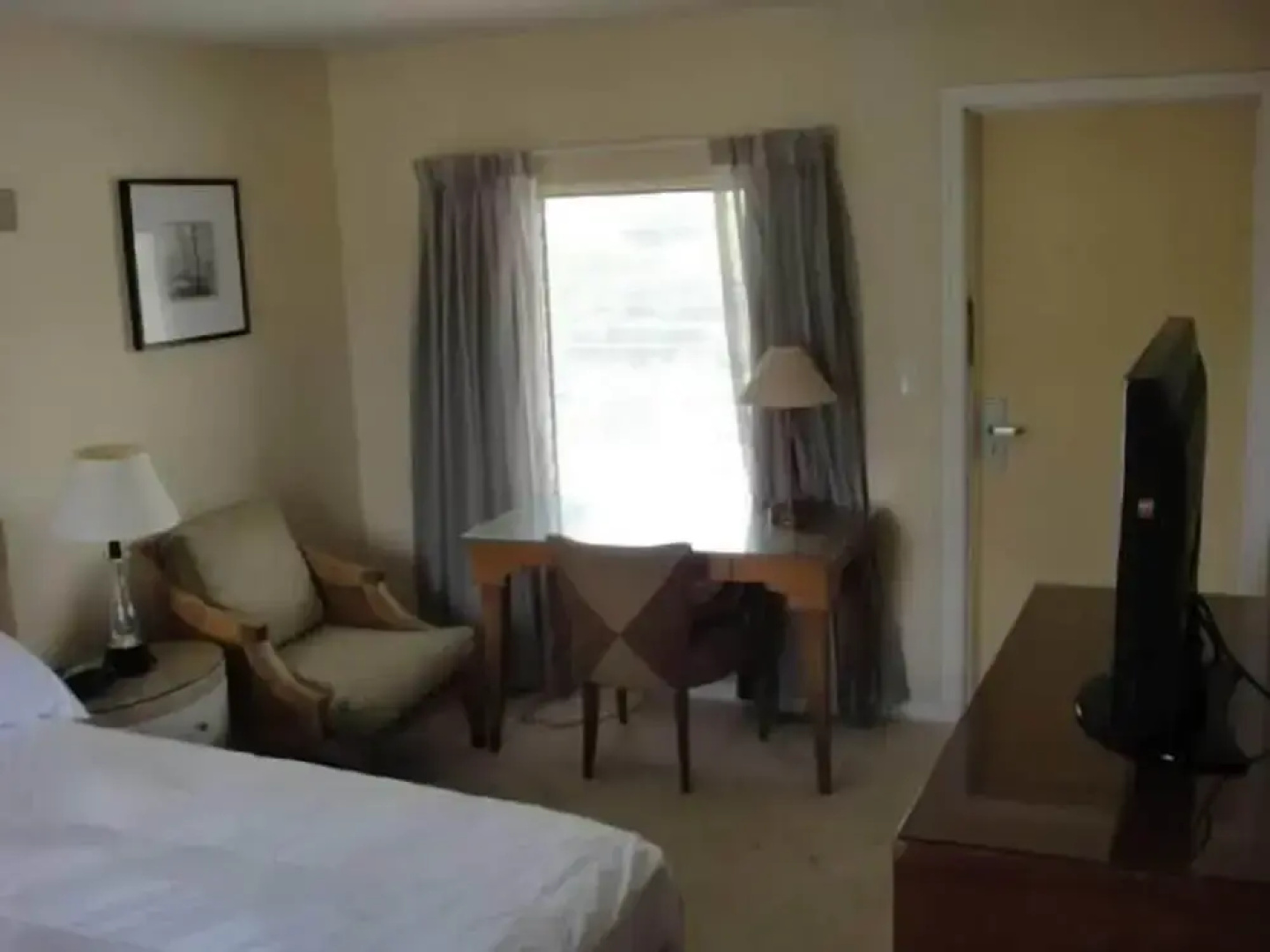 Holiday House Motel