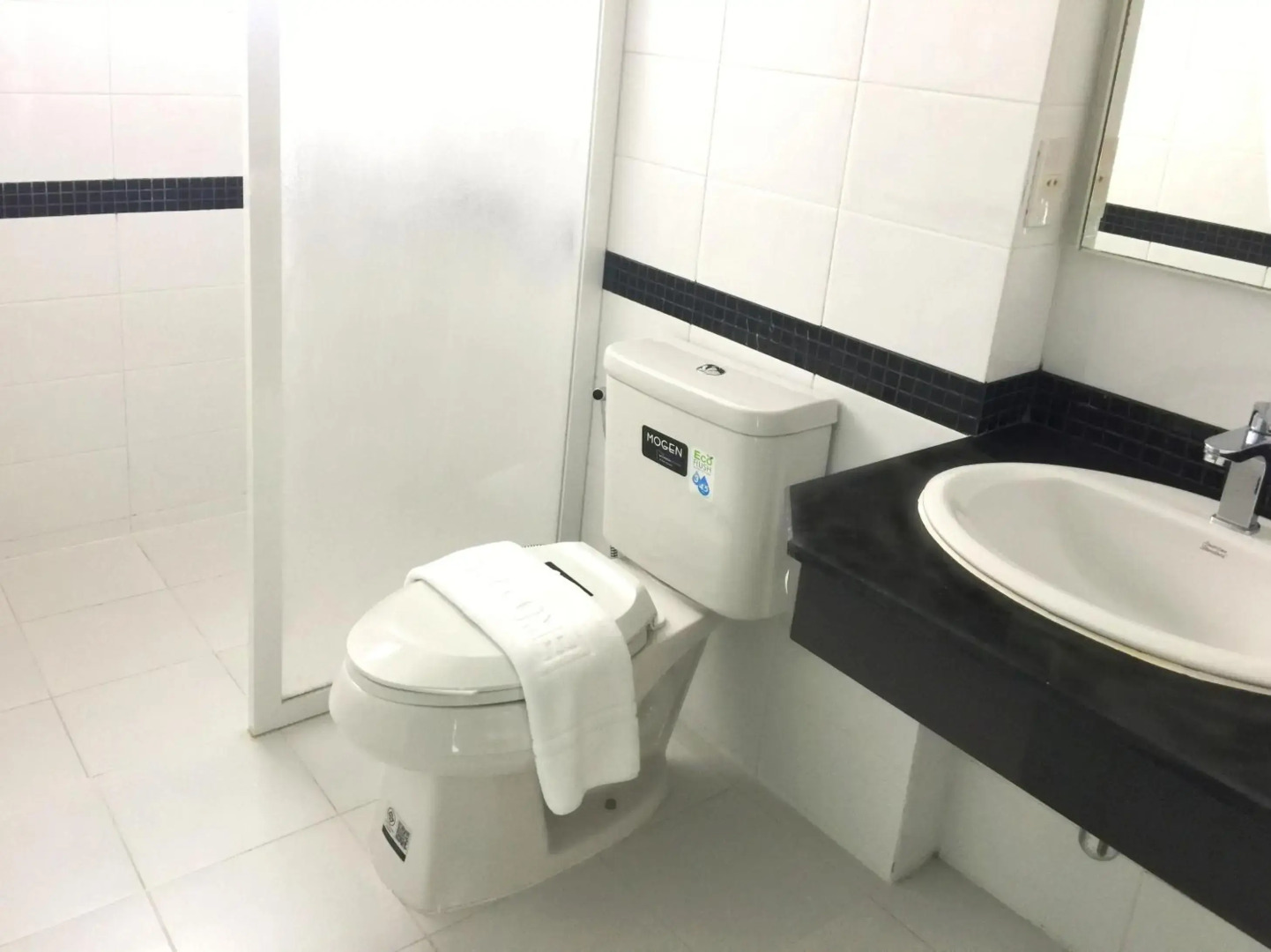 Fullroom 77 Srinakarin