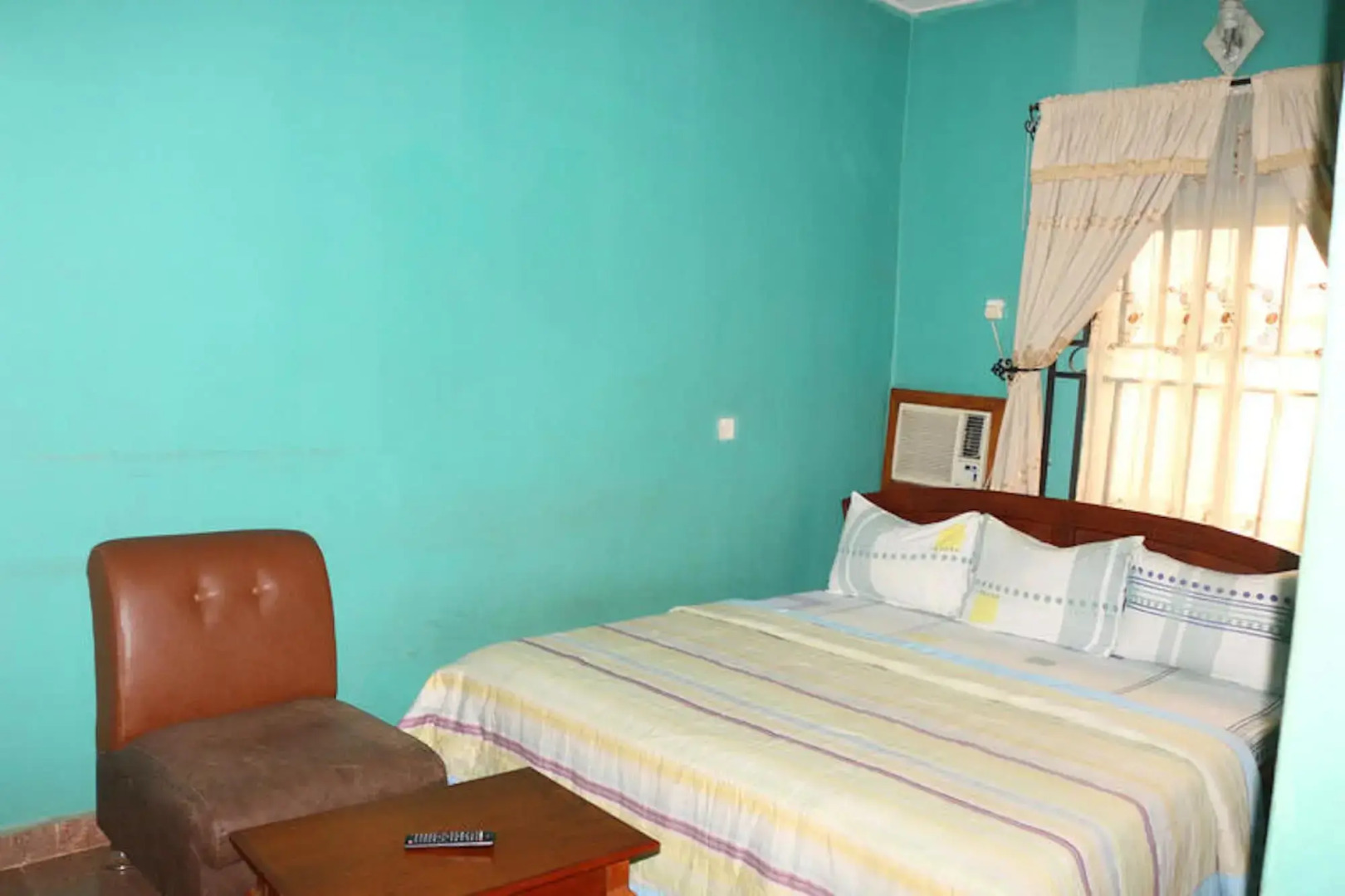 Green Park Hotel and Suites