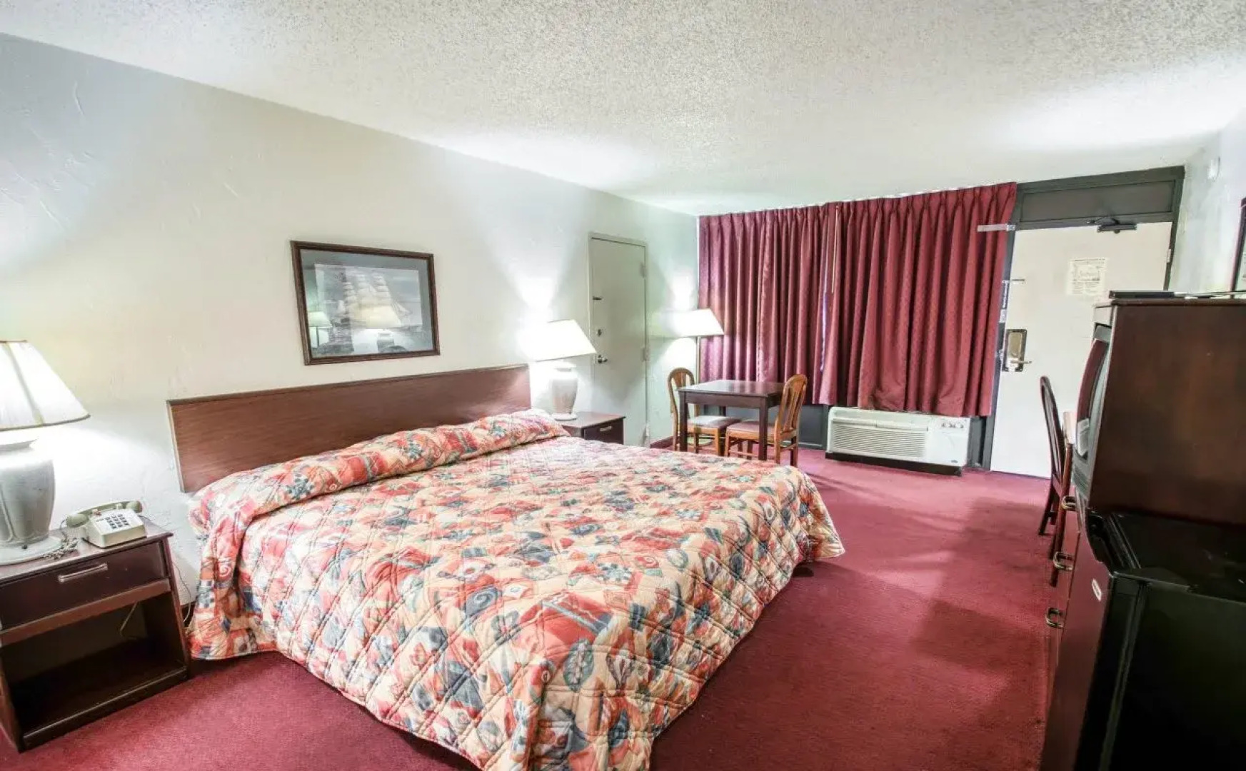 Rodeway Inn & Conference Center