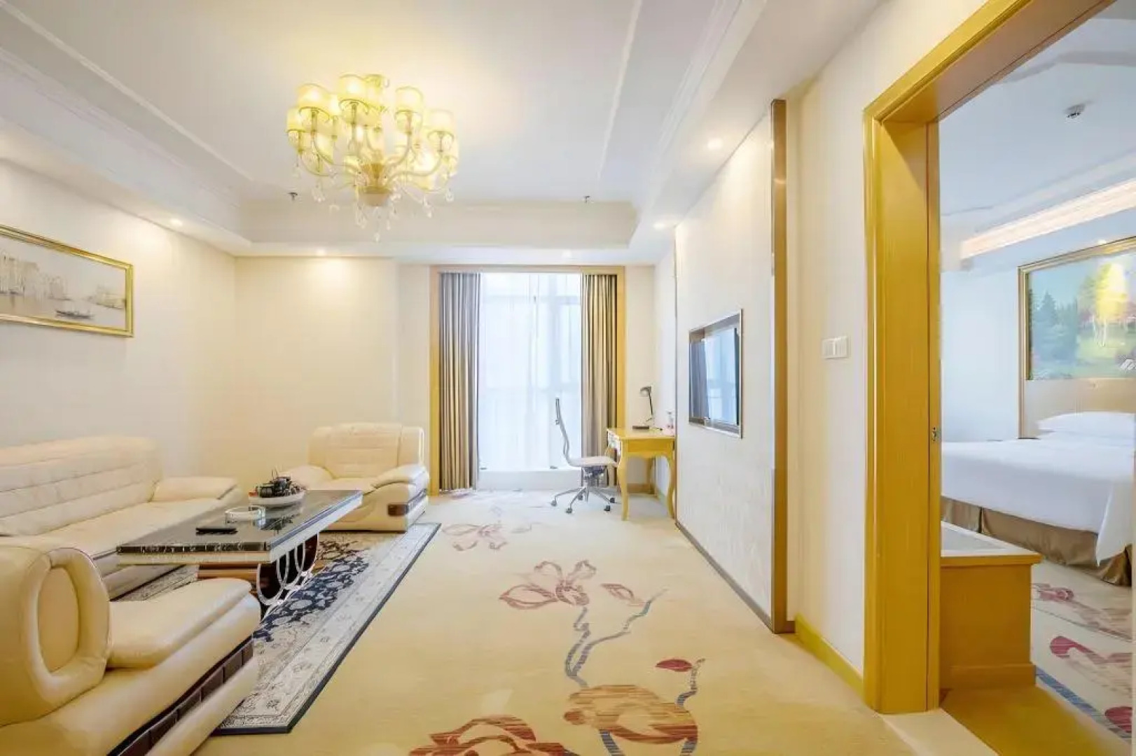 Vienna International Hotel Zhongshan Torch Center