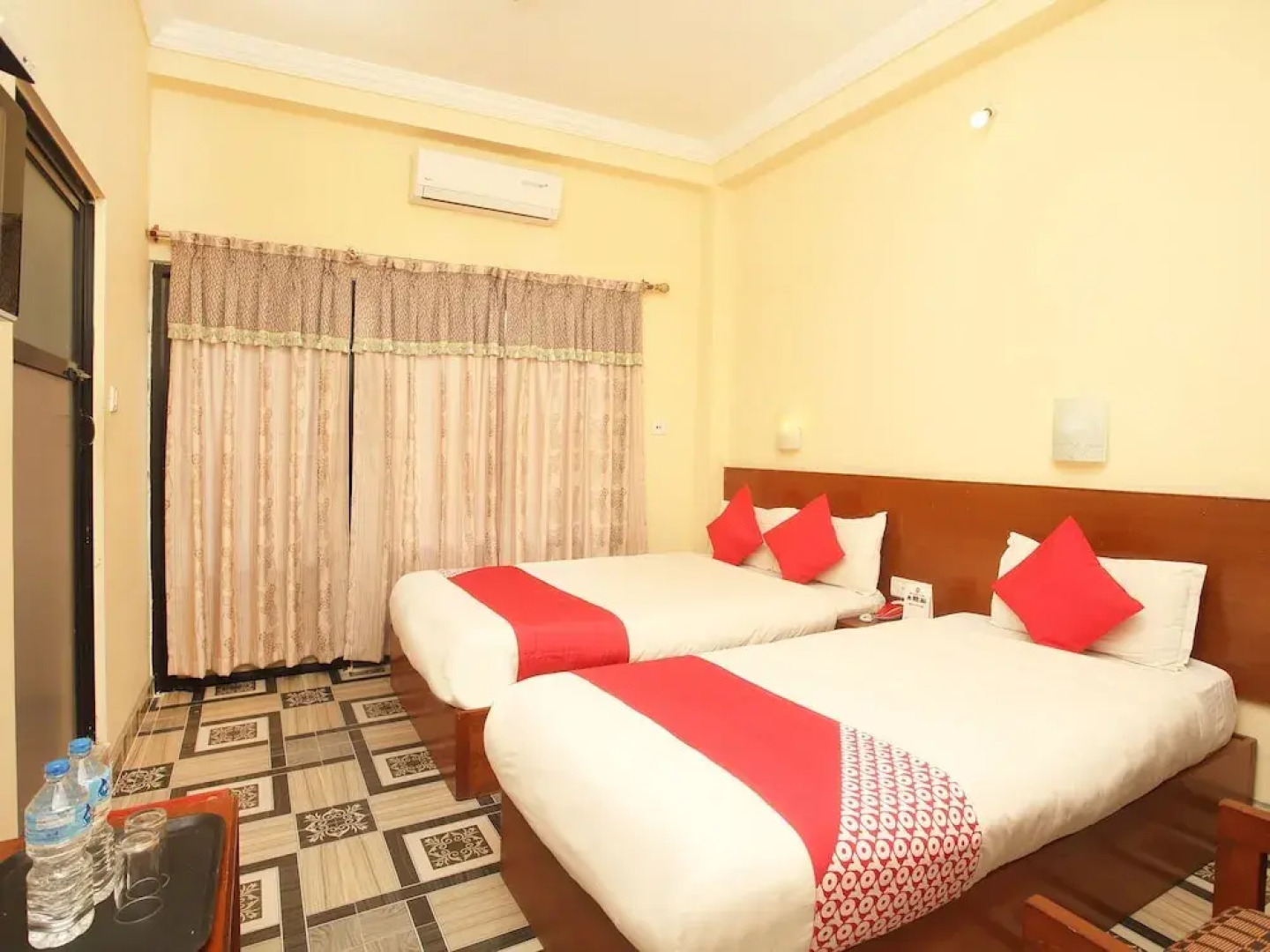 OYO 731 Hotel Peace Zone