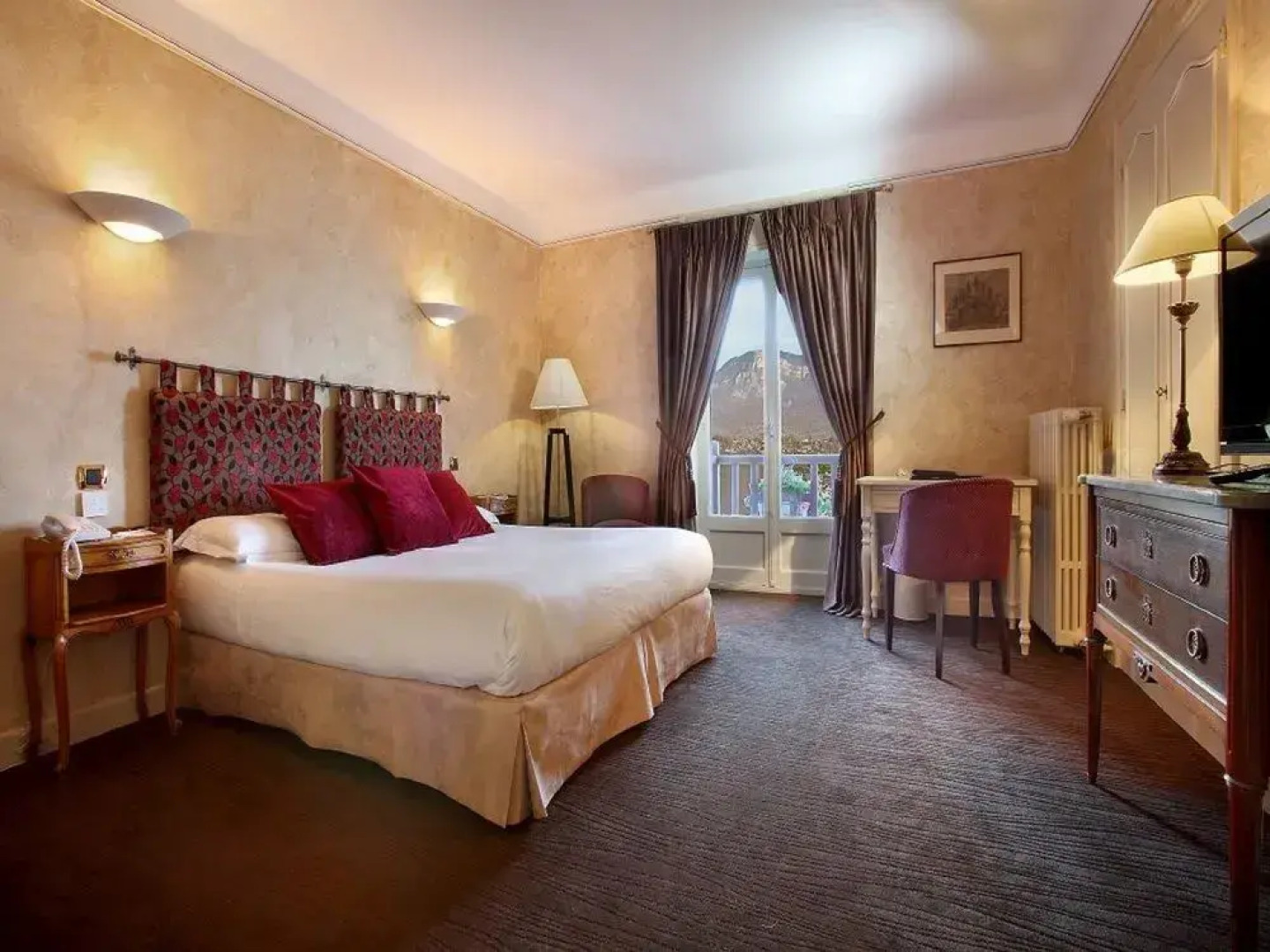 Hôtel Ombremont Jean-Pierre Jacob